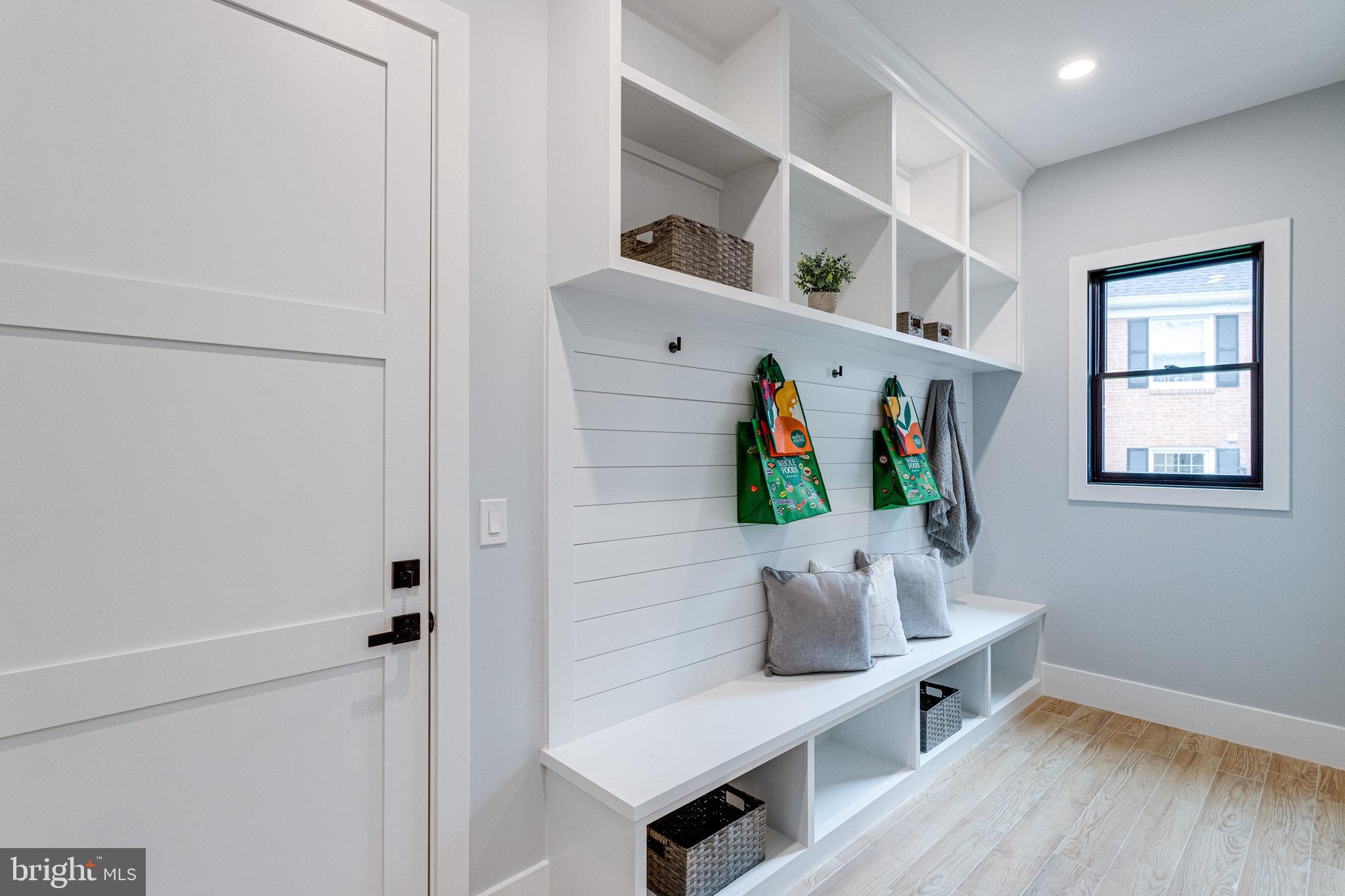 FOXHALL - Residential