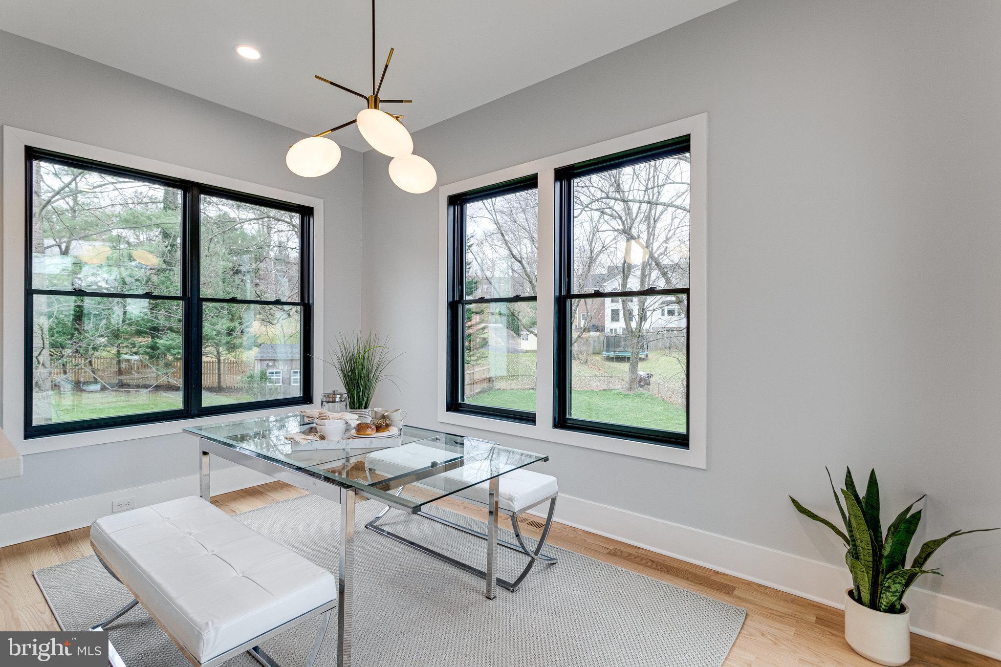 FOXHALL - Residential