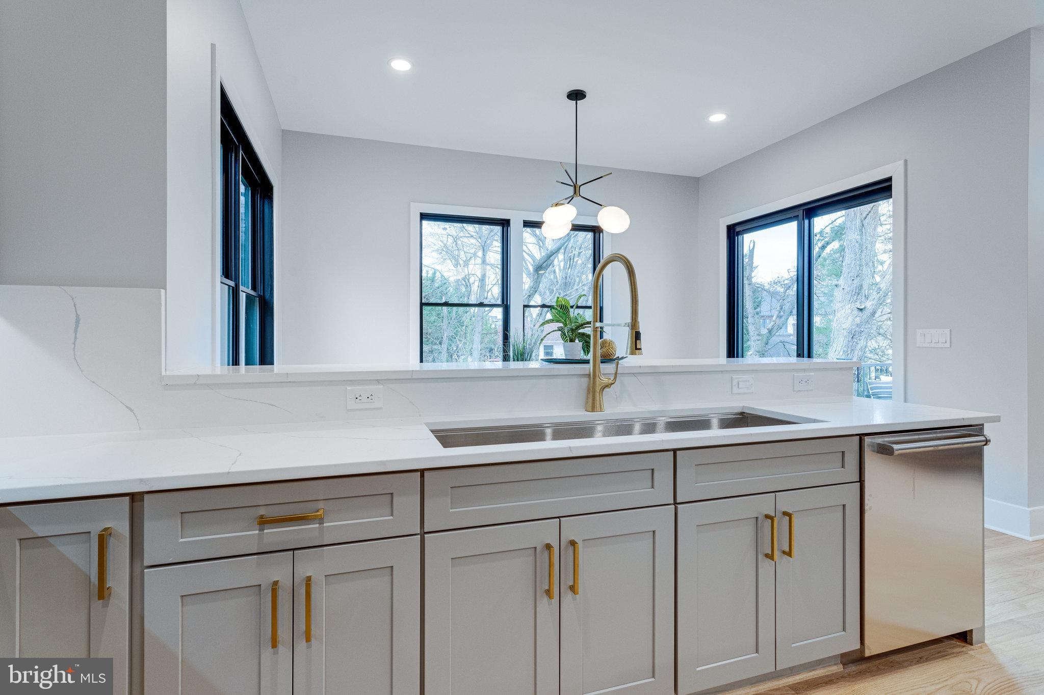 FOXHALL - Residential