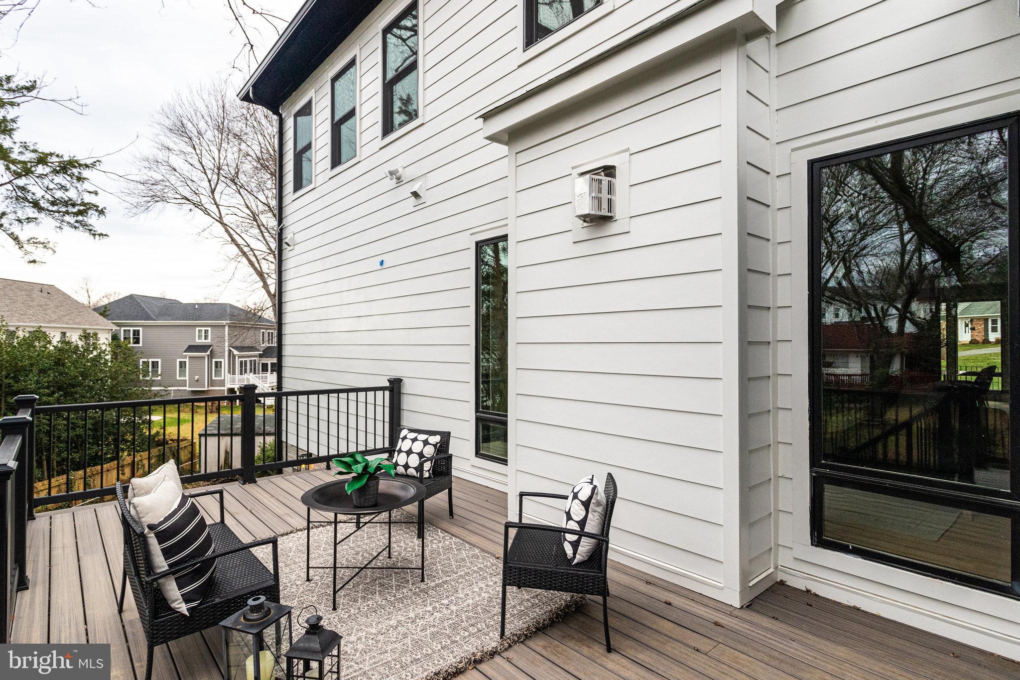 FOXHALL - Residential