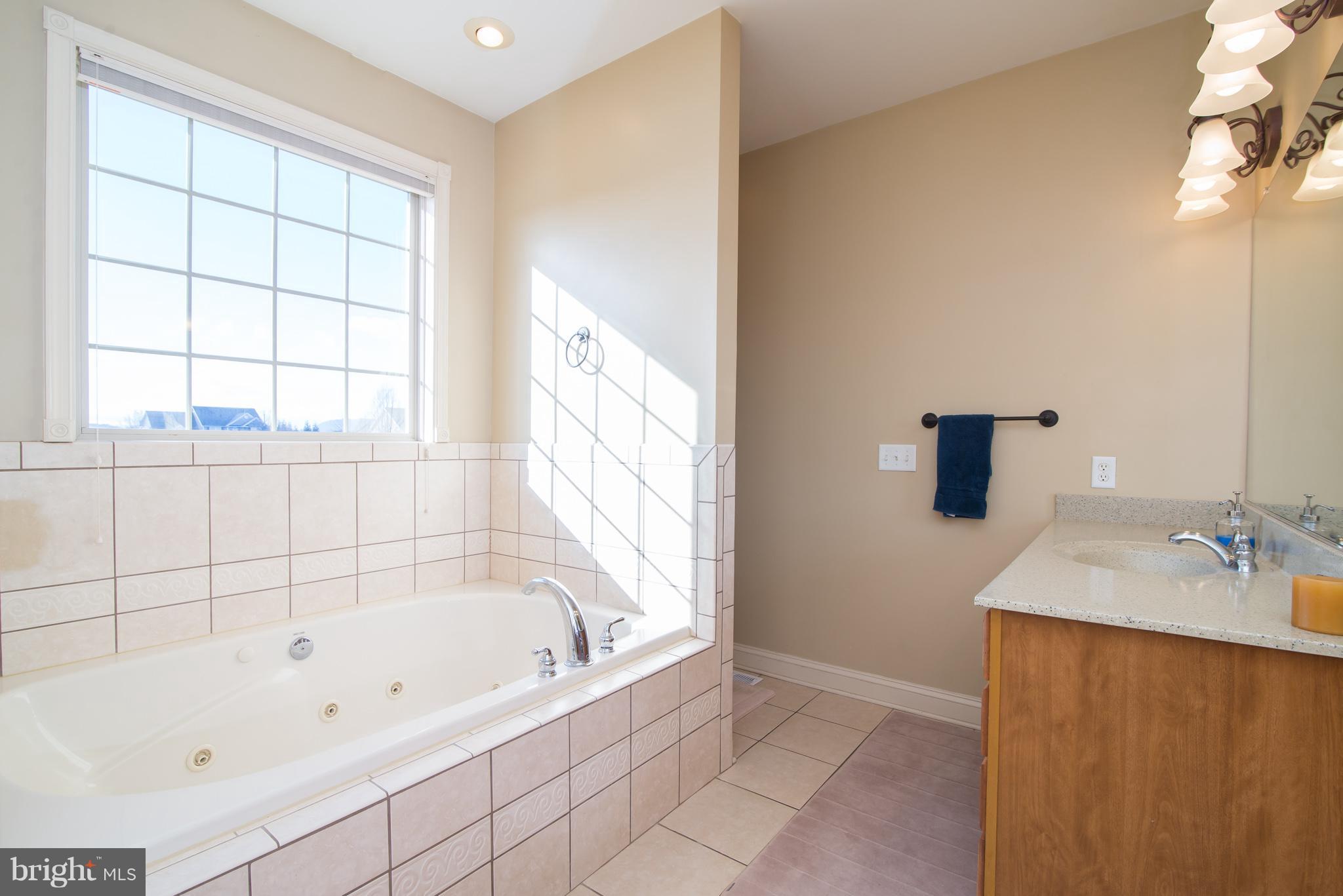 MOUNTAIN CREST - Residential