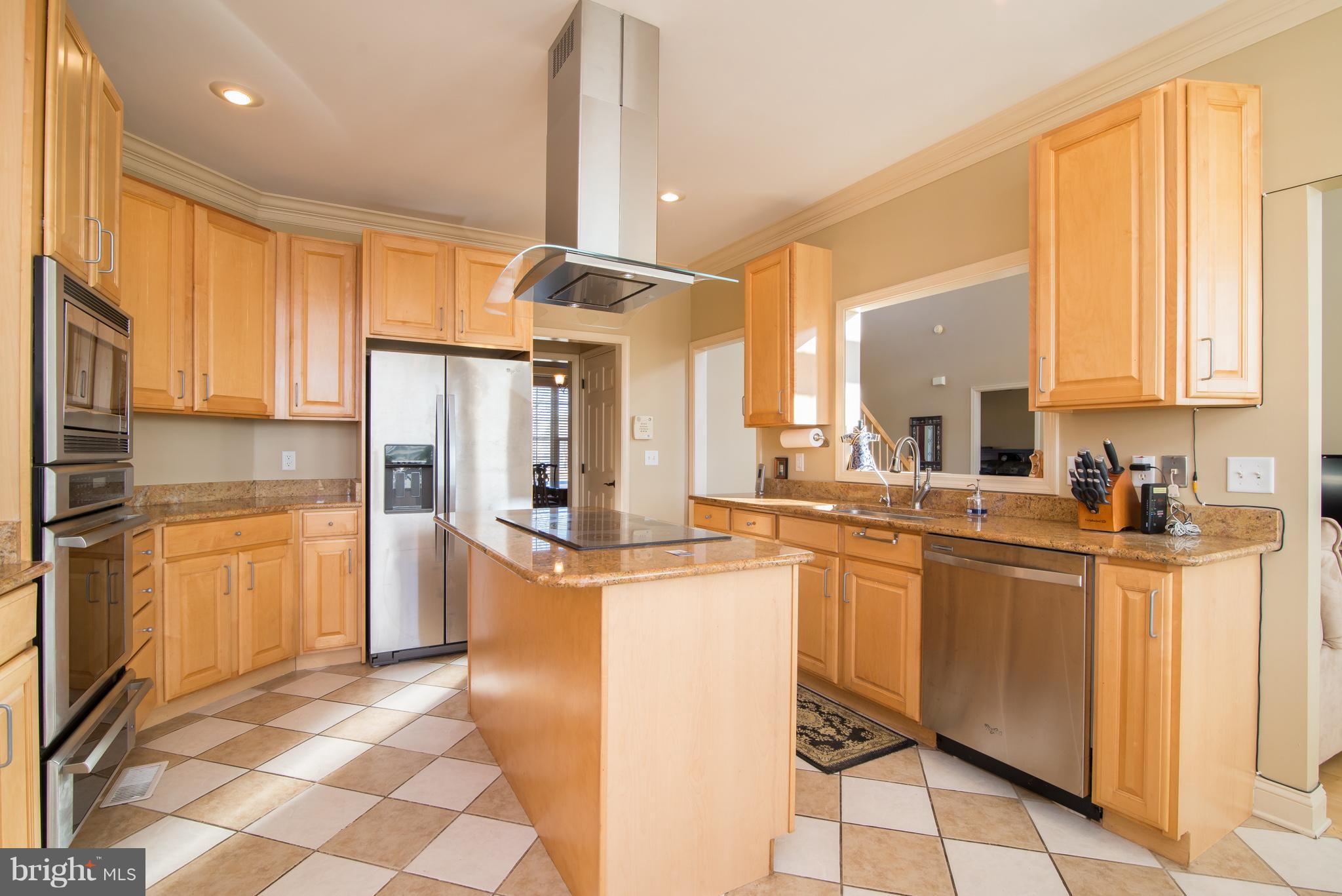 MOUNTAIN CREST - Residential