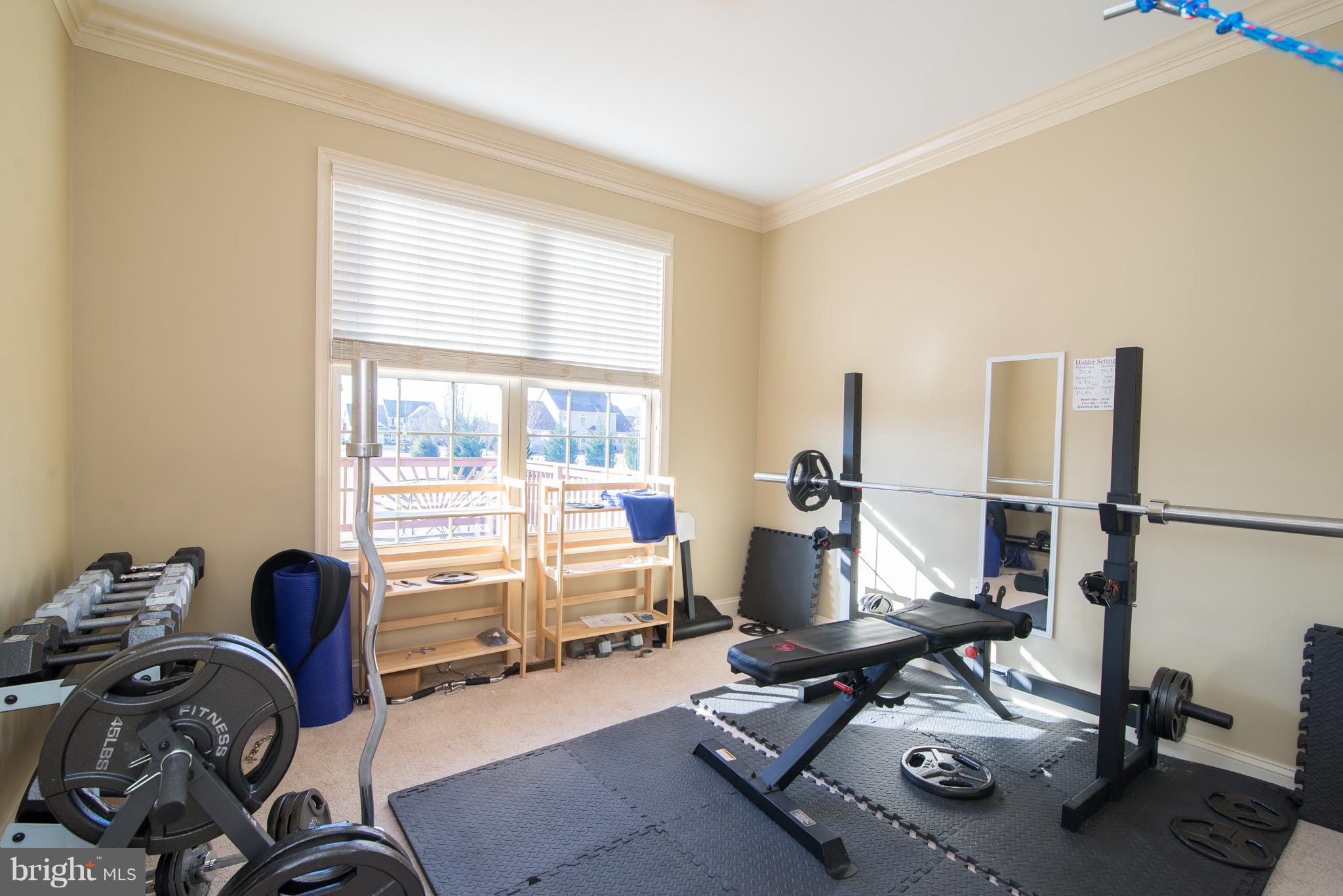 MOUNTAIN CREST - Residential