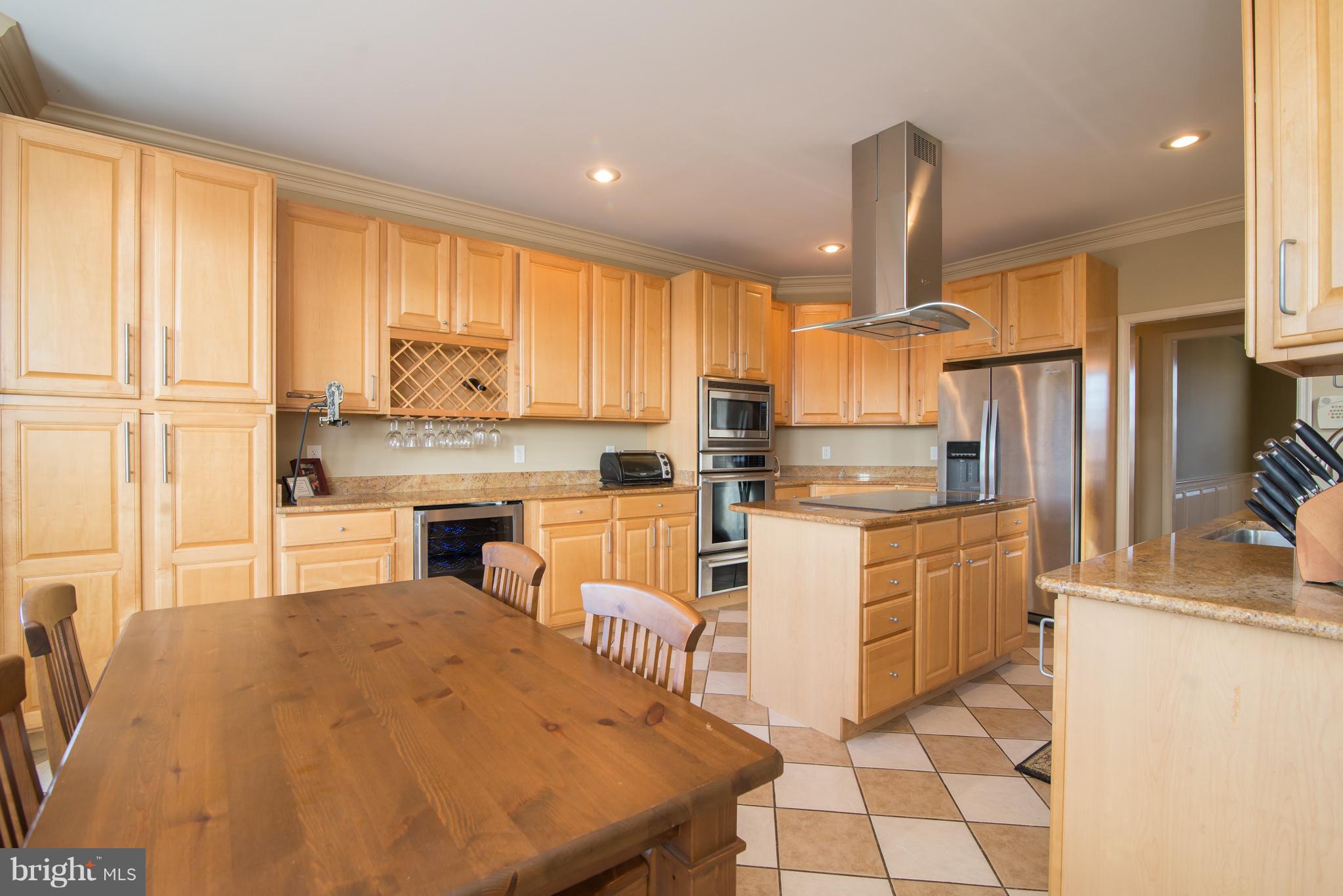 MOUNTAIN CREST - Residential