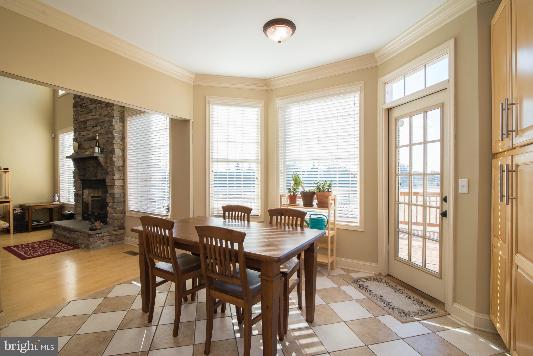 MOUNTAIN CREST - Residential