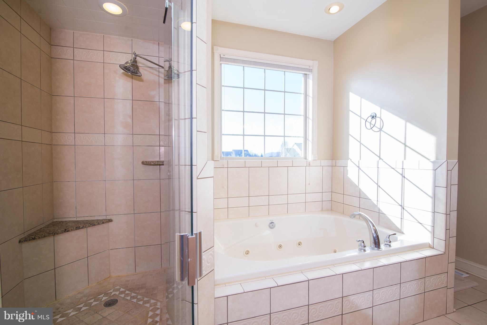 MOUNTAIN CREST - Residential