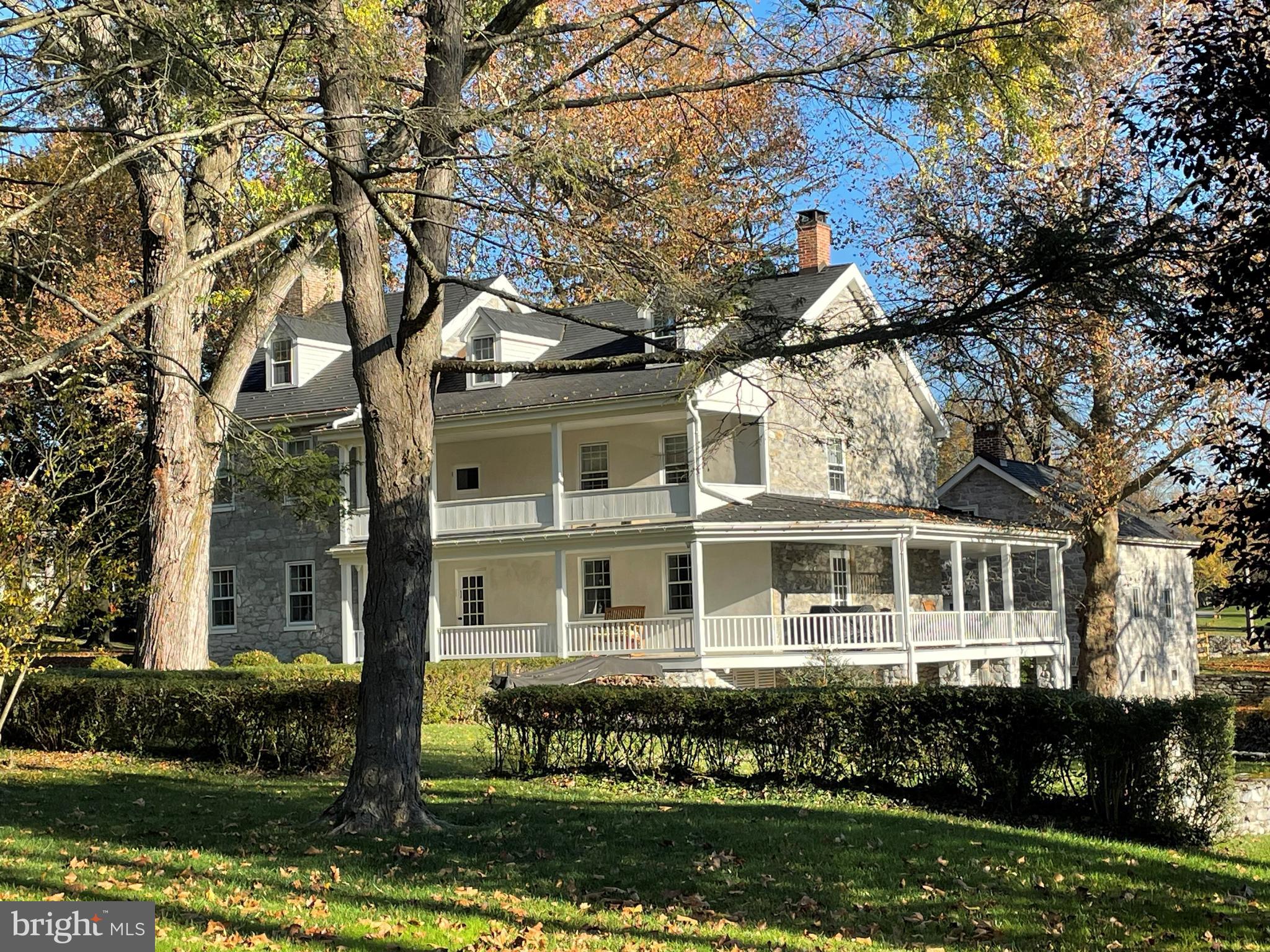 FOUNTAIN HEAD - Residential