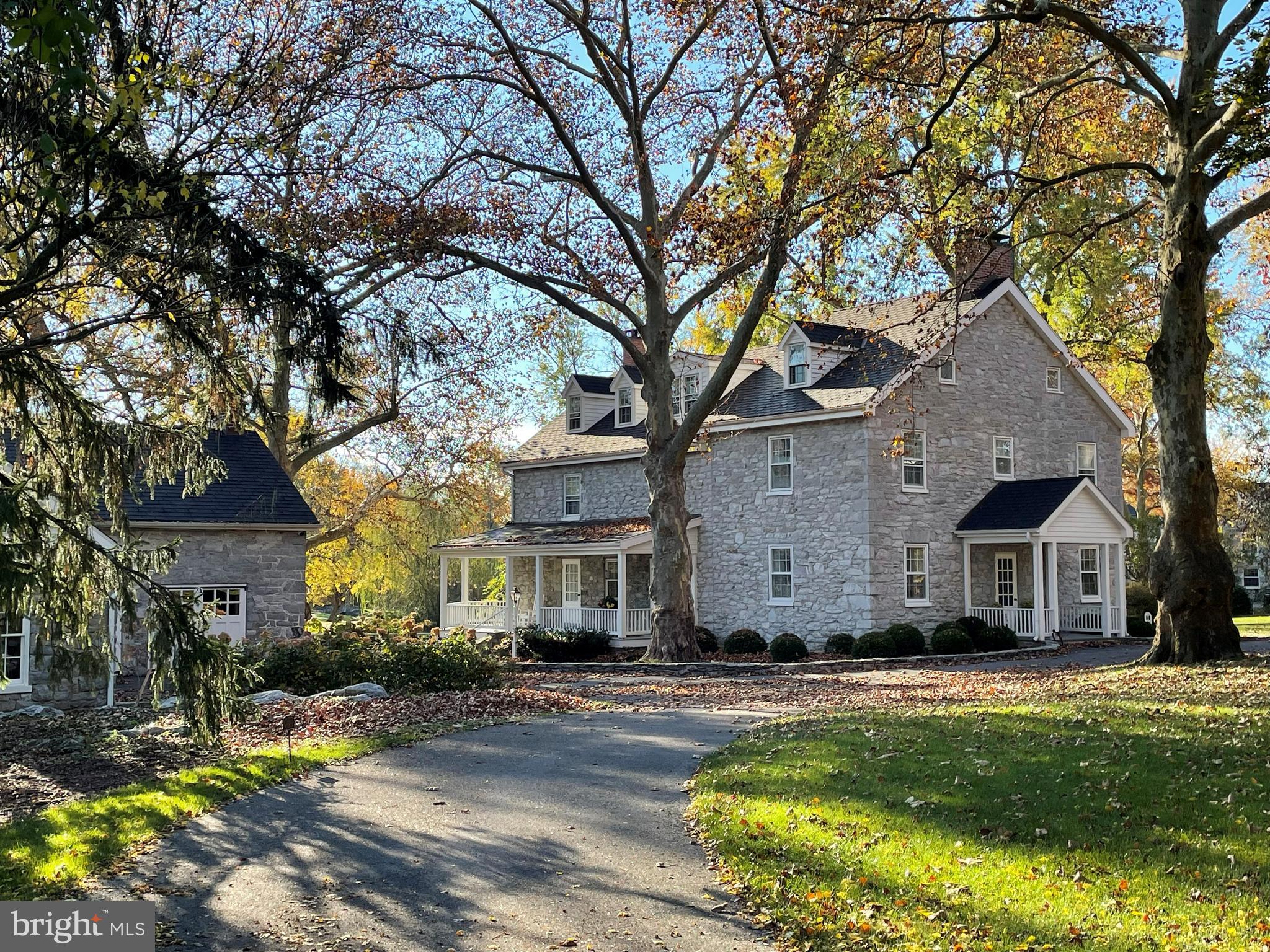 FOUNTAIN HEAD - Residential
