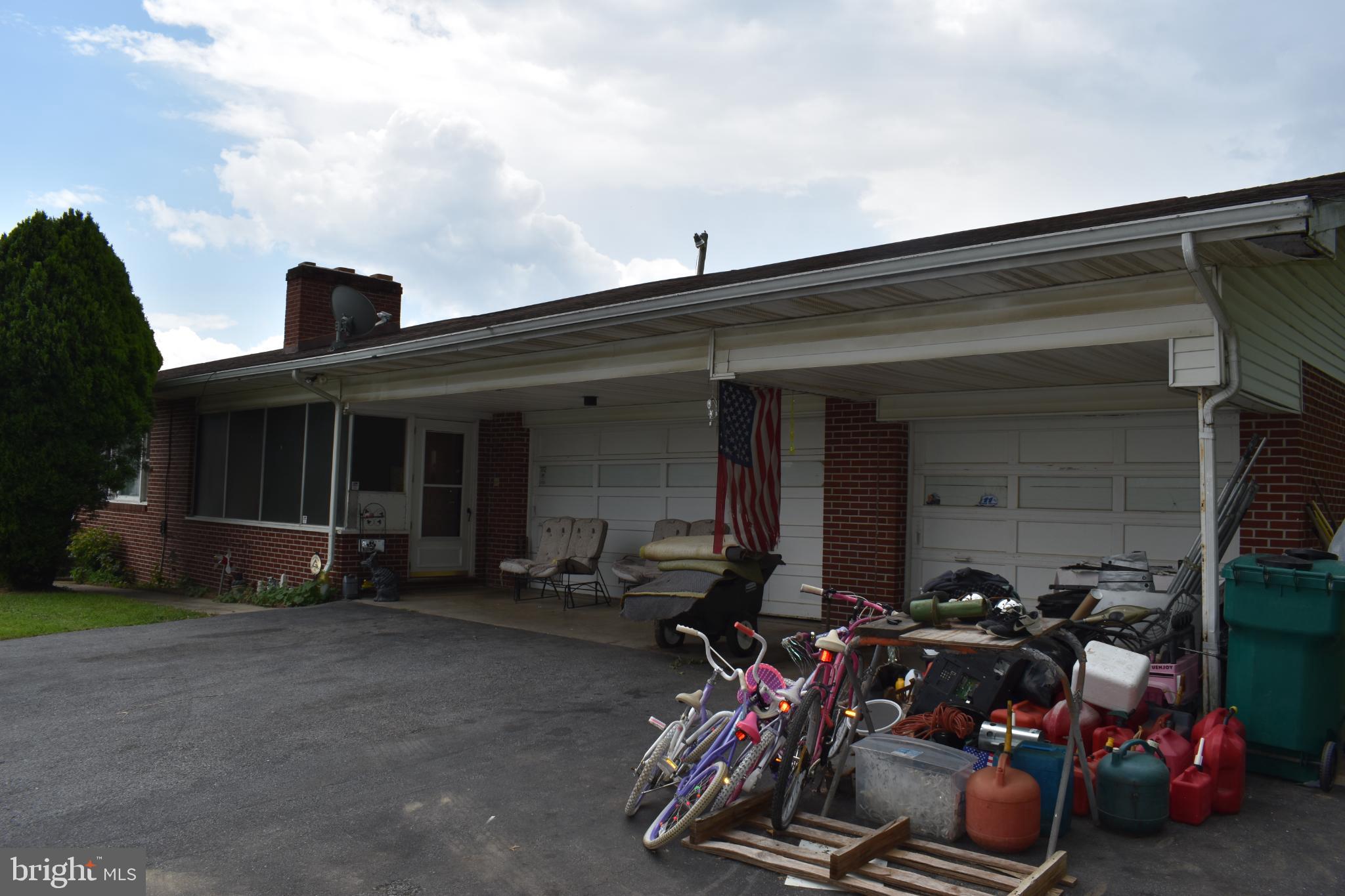 SABRE HEIGHTS - Residential