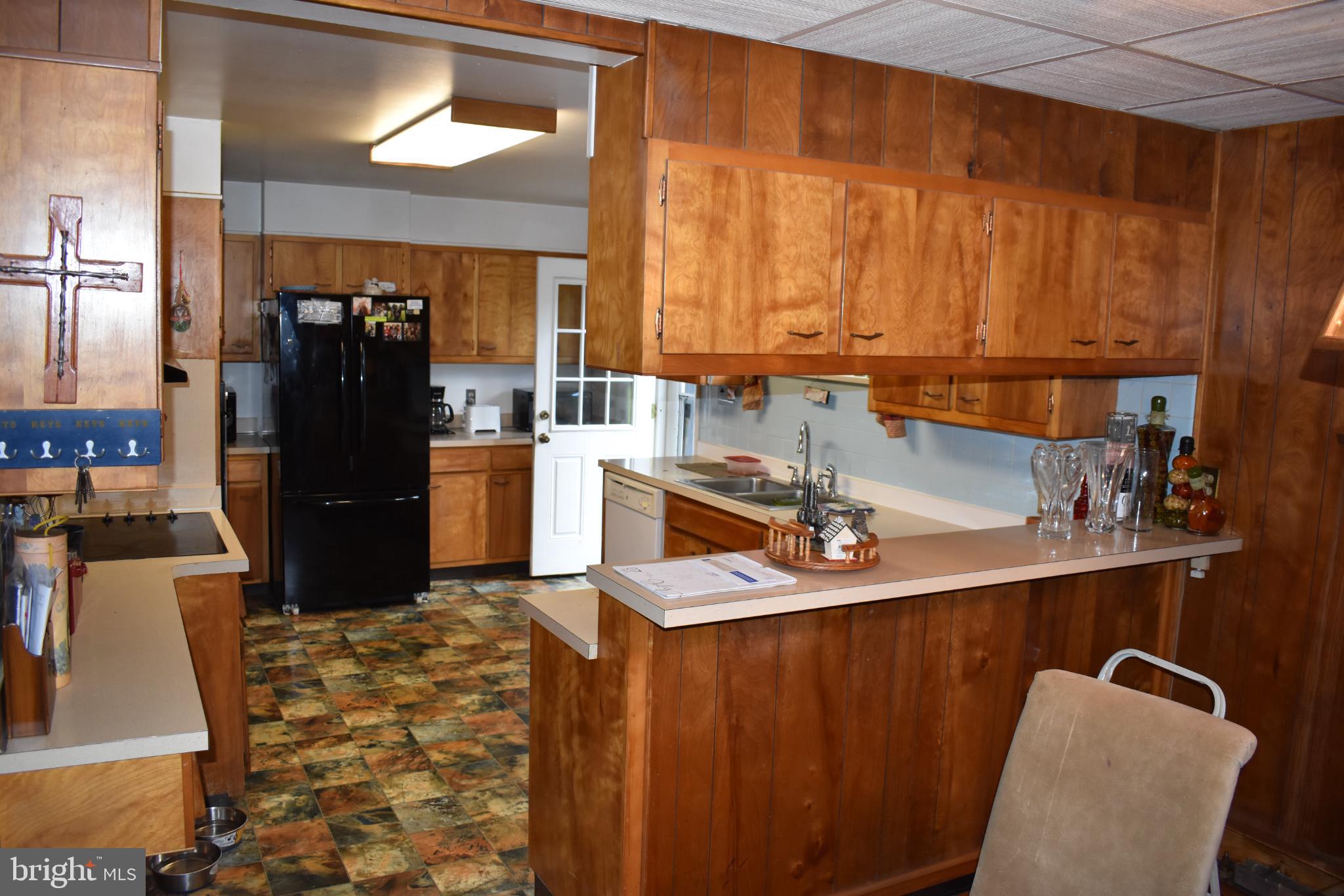 SABRE HEIGHTS - Residential