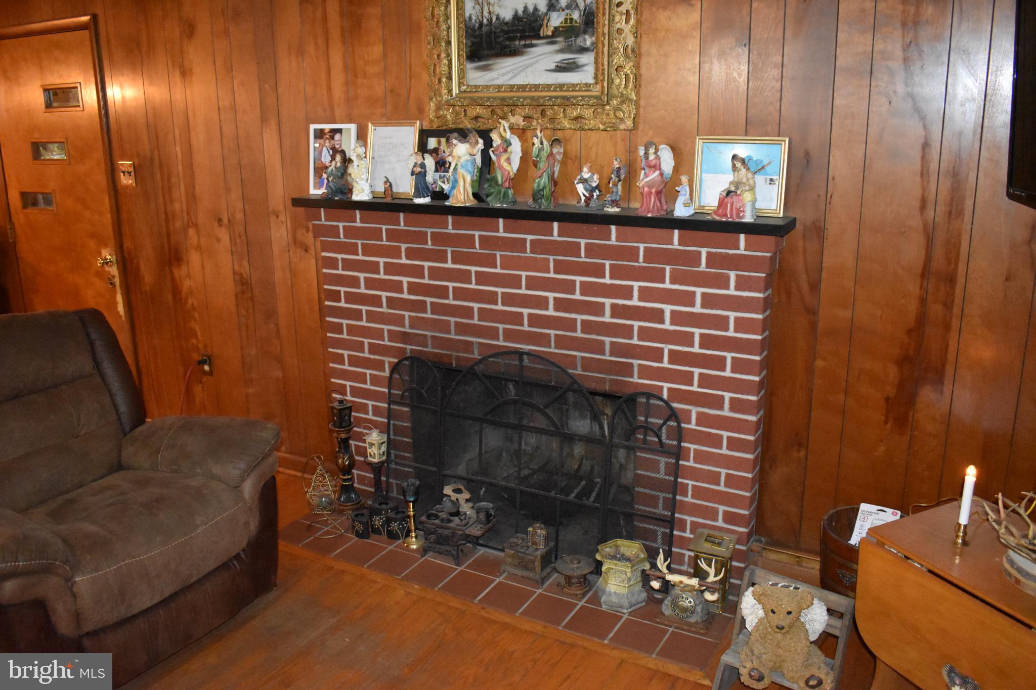 SABRE HEIGHTS - Residential