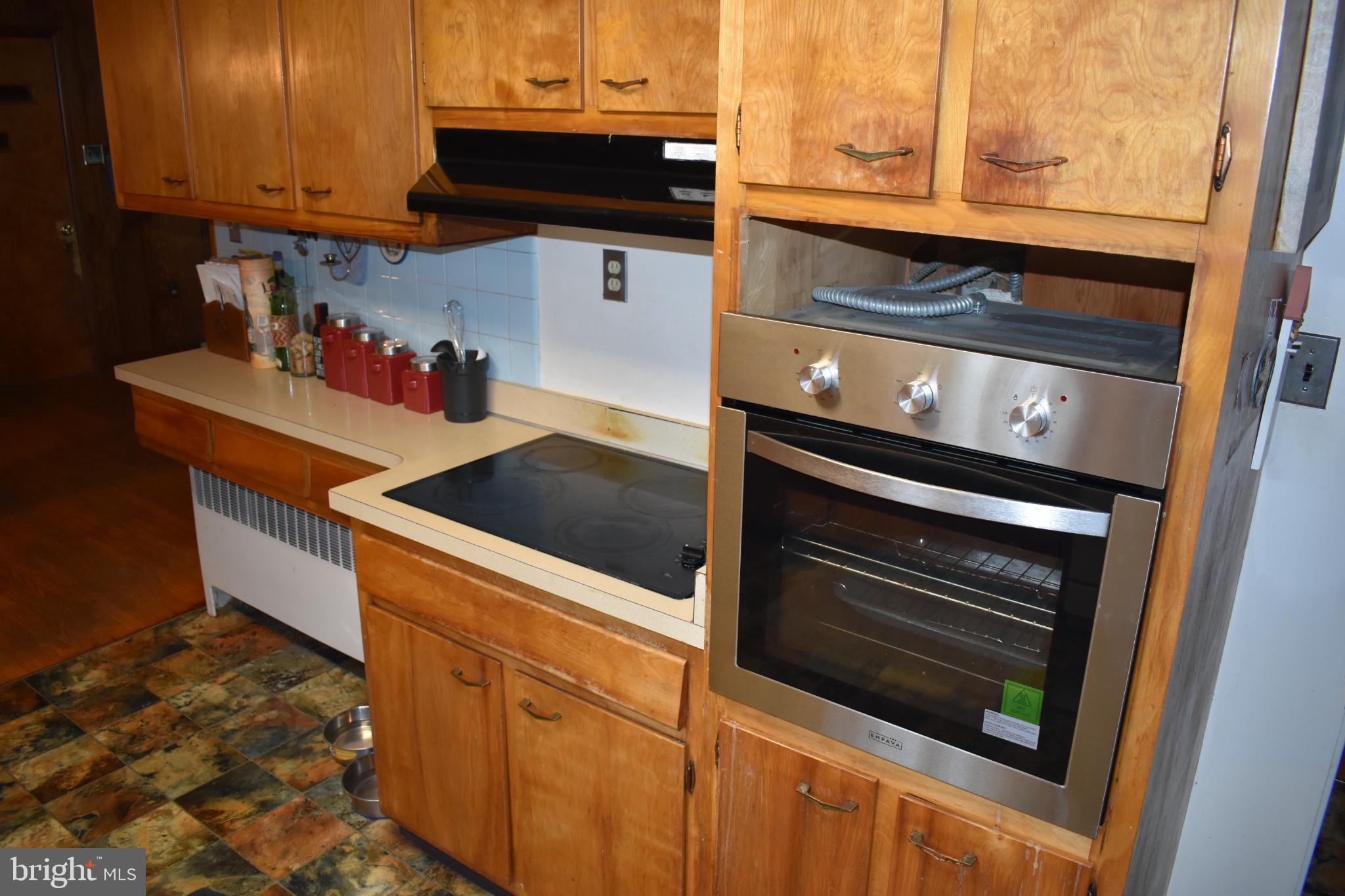 SABRE HEIGHTS - Residential