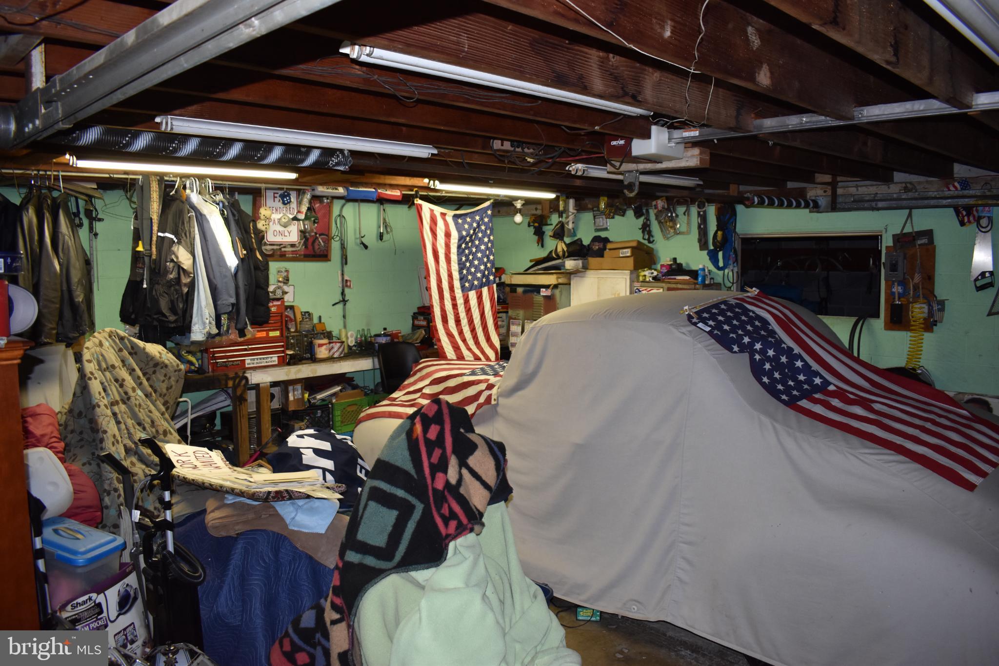 SABRE HEIGHTS - Residential