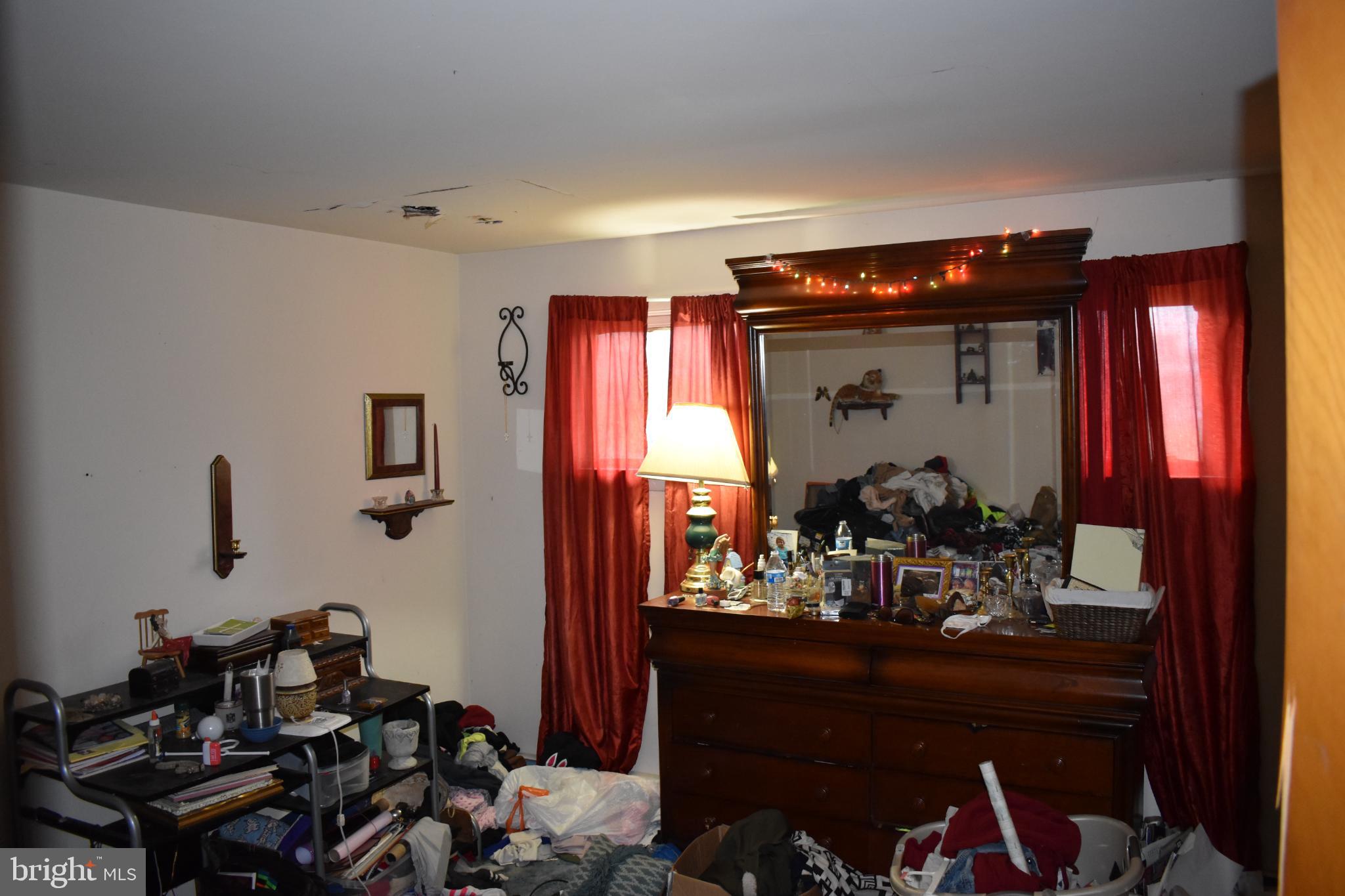 SABRE HEIGHTS - Residential