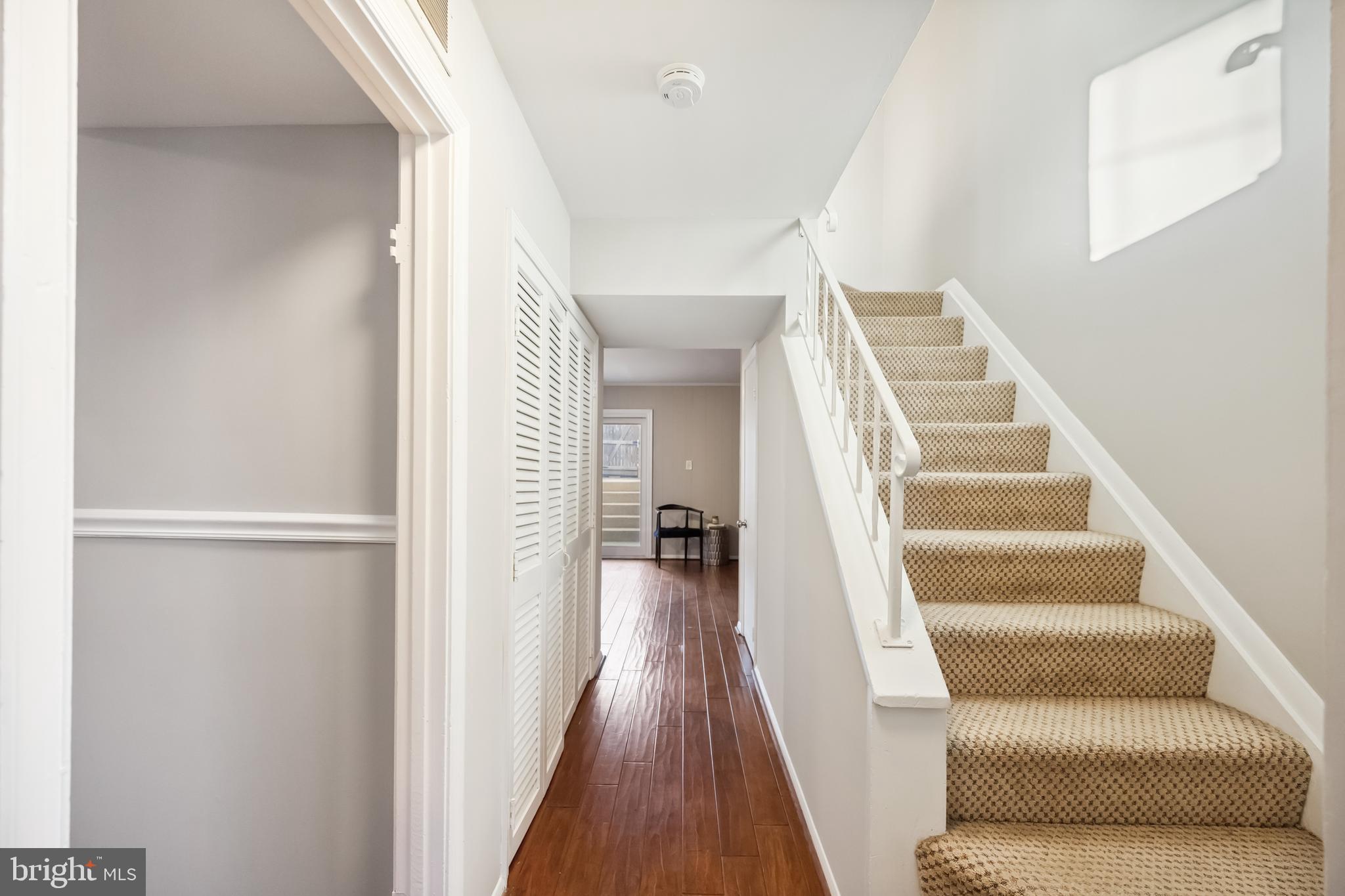 CARDINAL SQUARE - Residential