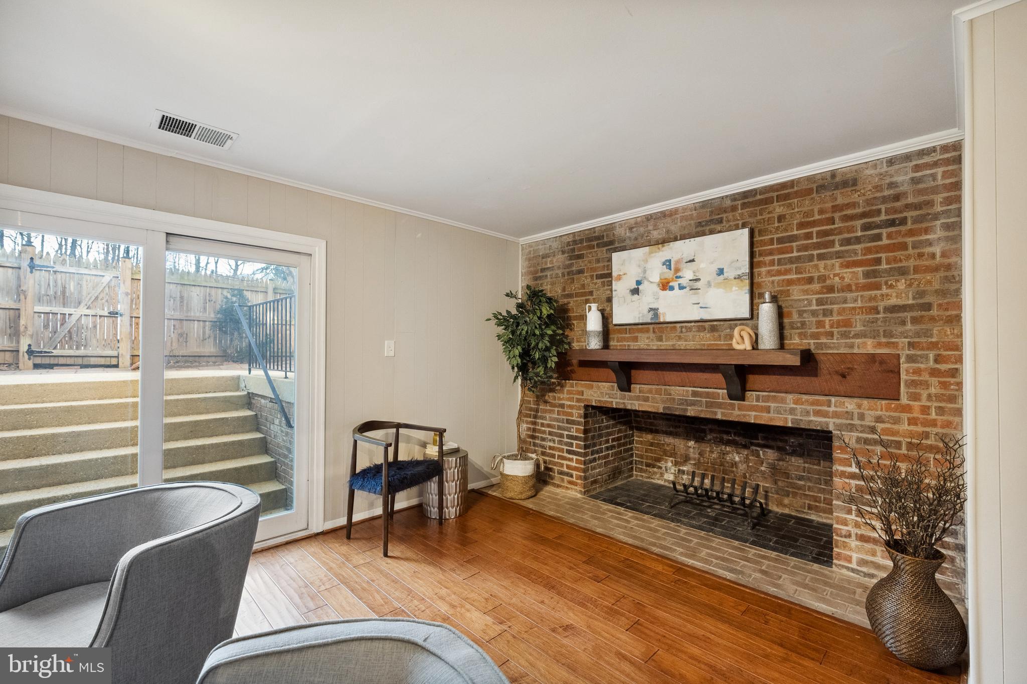 CARDINAL SQUARE - Residential