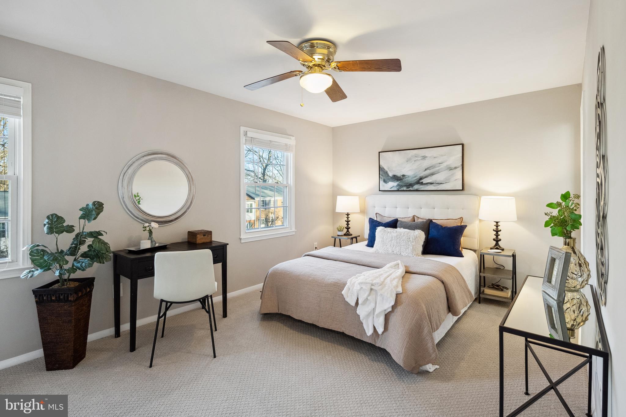 CARDINAL SQUARE - Residential