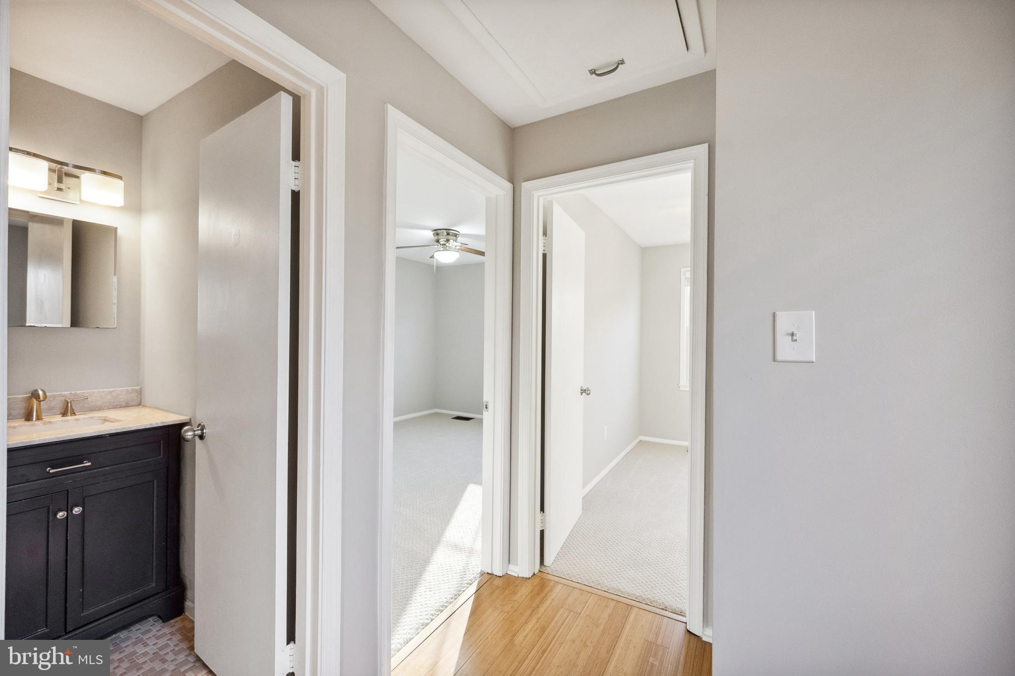 CARDINAL SQUARE - Residential