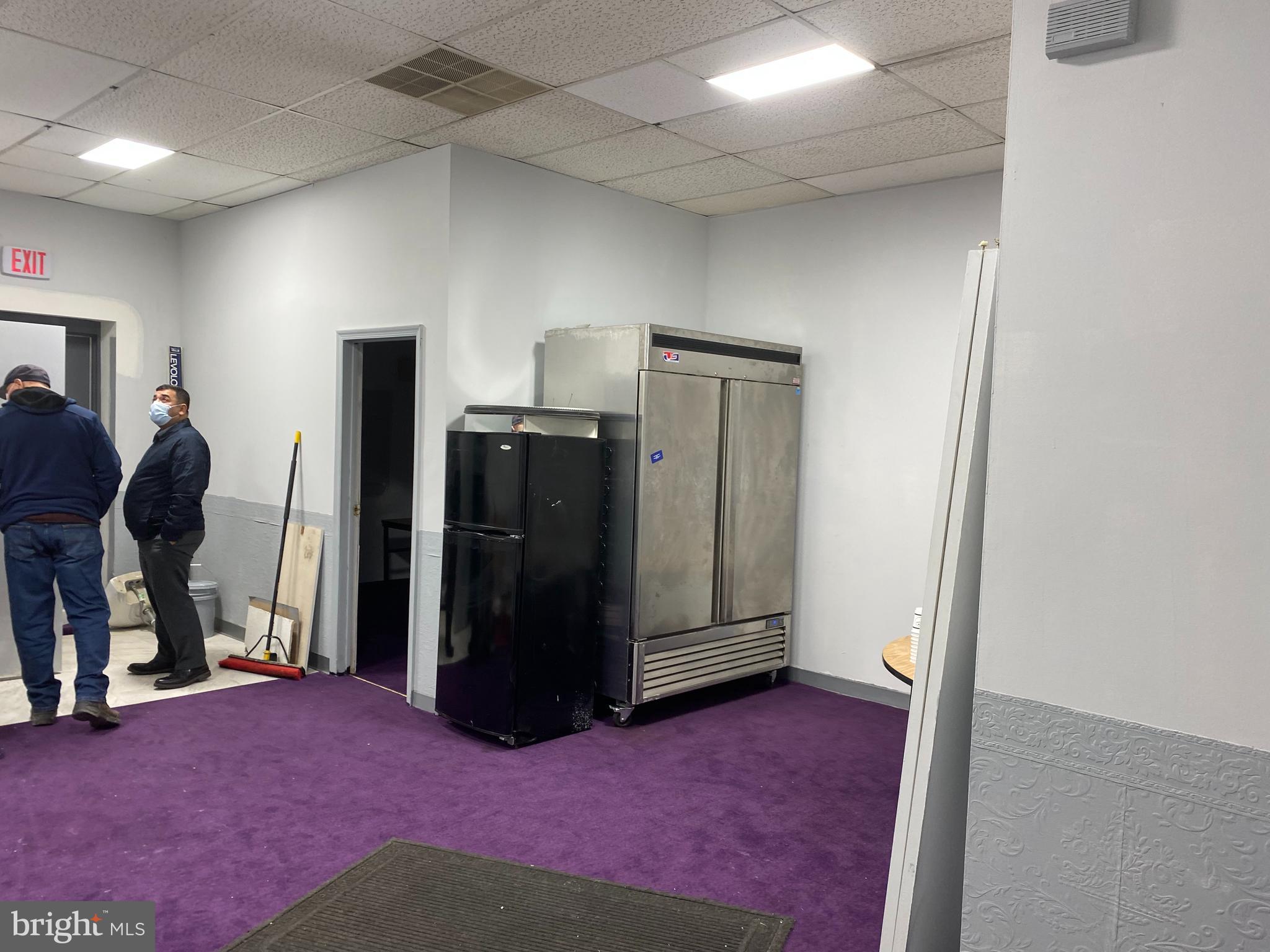 BEDFORD - Commercial Sale