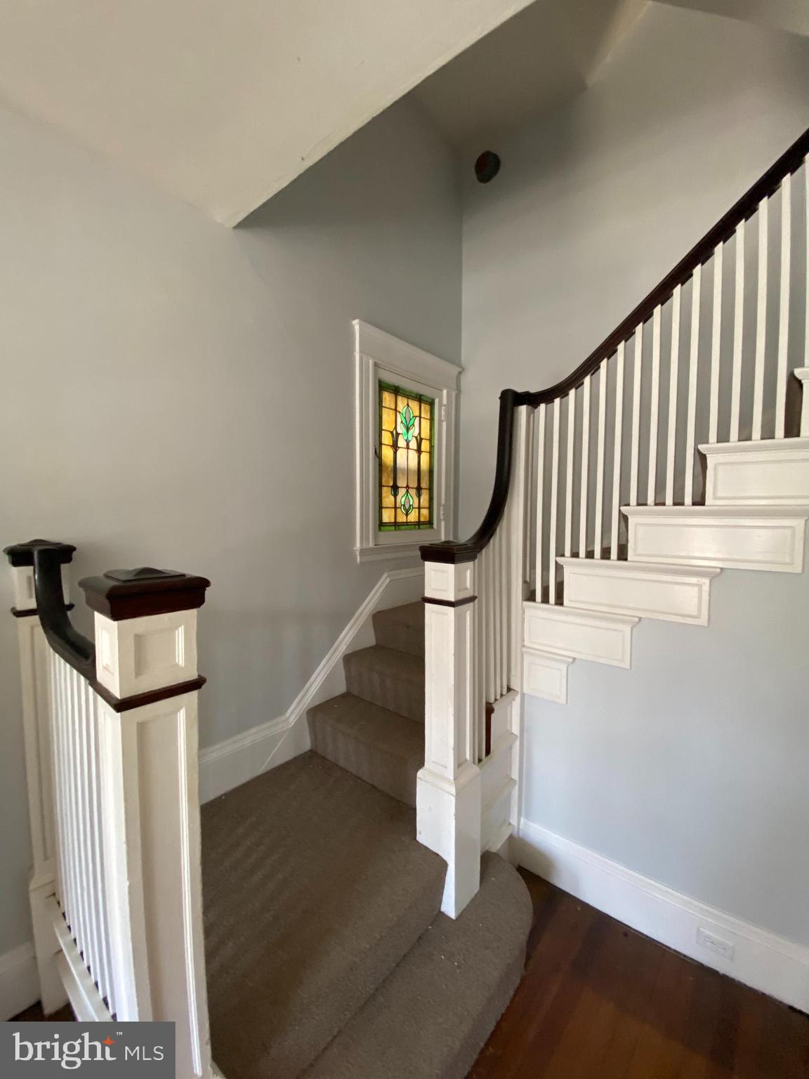 ROLAND PARK - Residential Lease