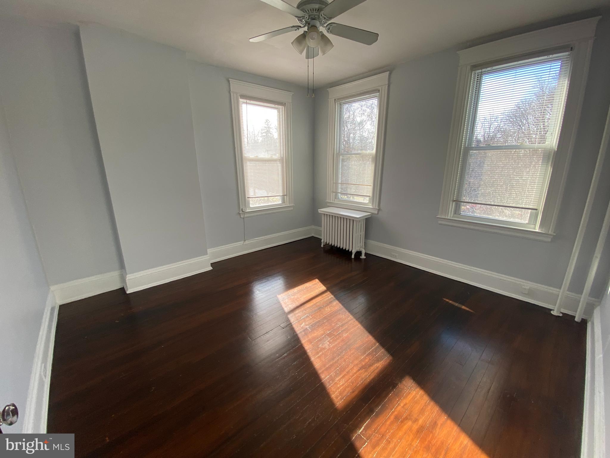 ROLAND PARK - Residential Lease