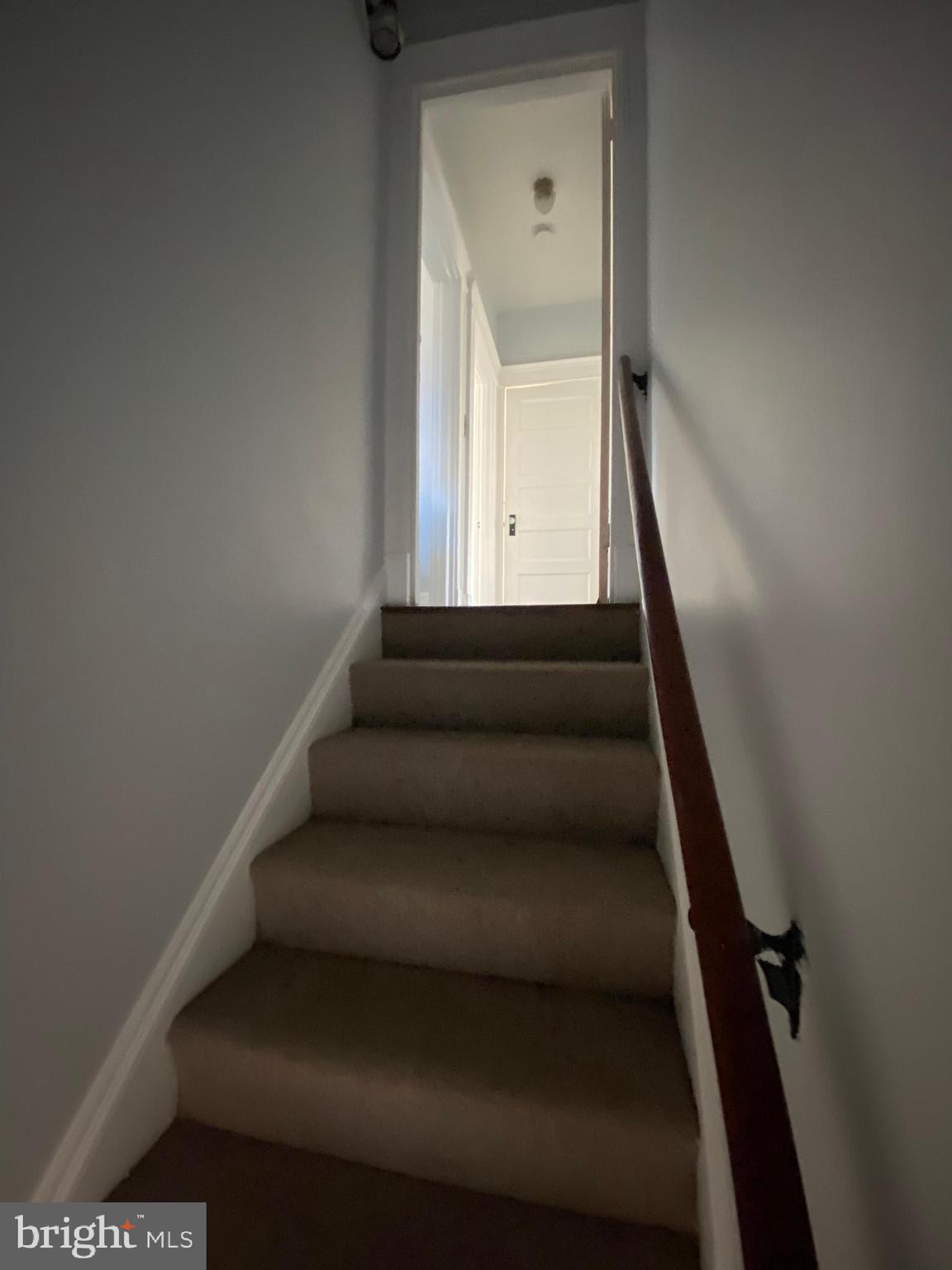 ROLAND PARK - Residential Lease