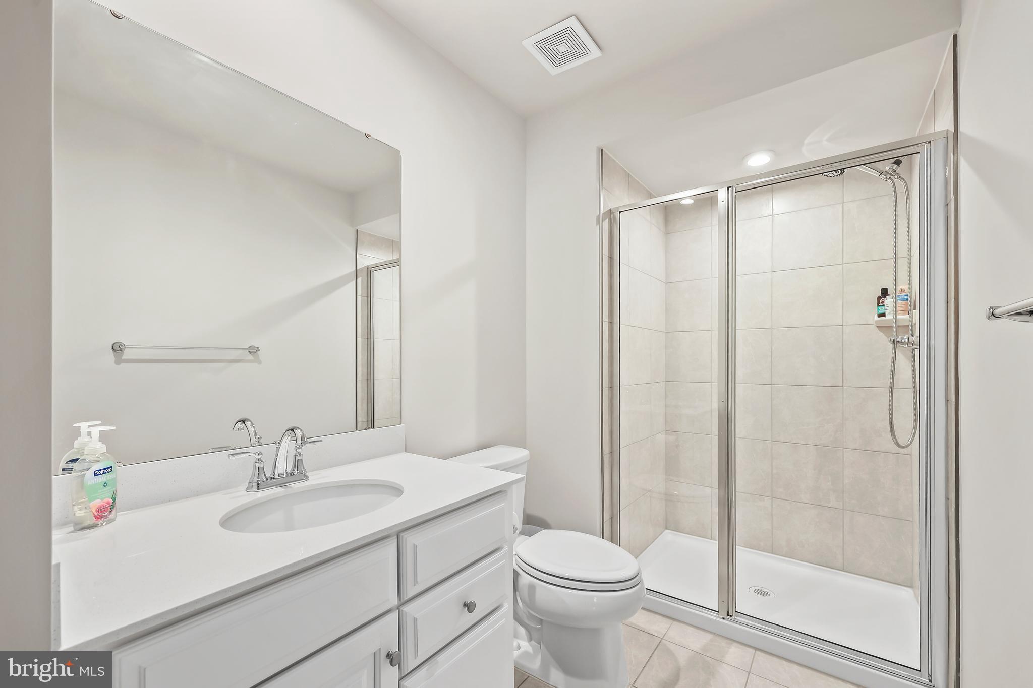 THE FALLS AT LEE'S PARKE - Residential