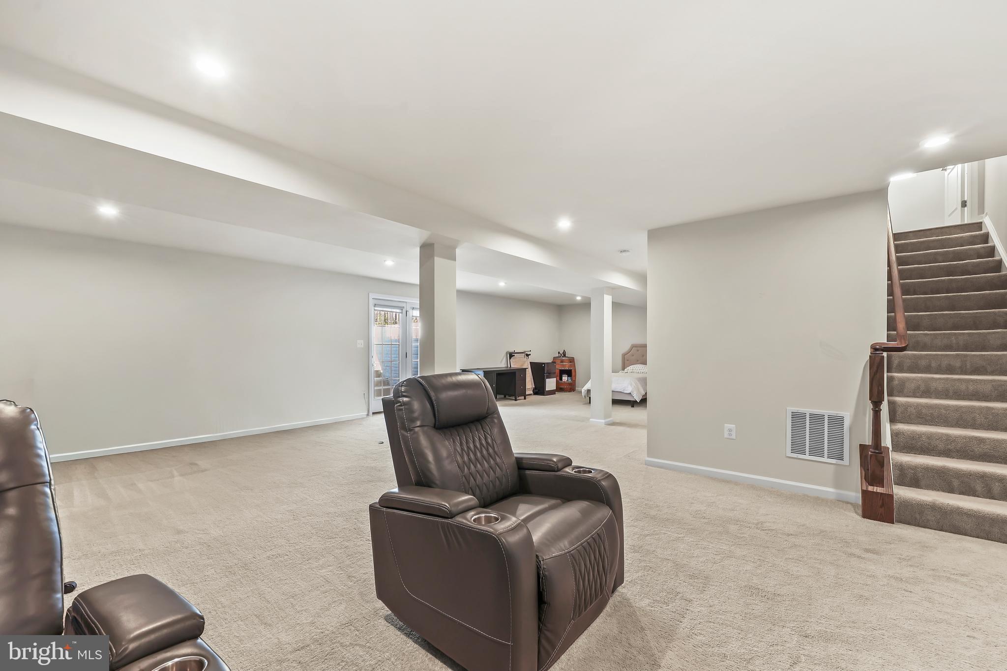 THE FALLS AT LEE'S PARKE - Residential