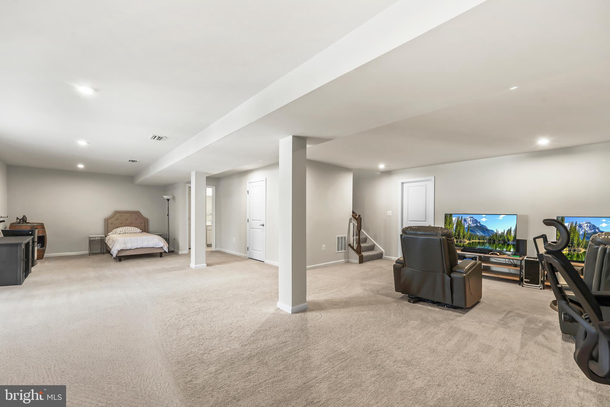 THE FALLS AT LEE'S PARKE - Residential