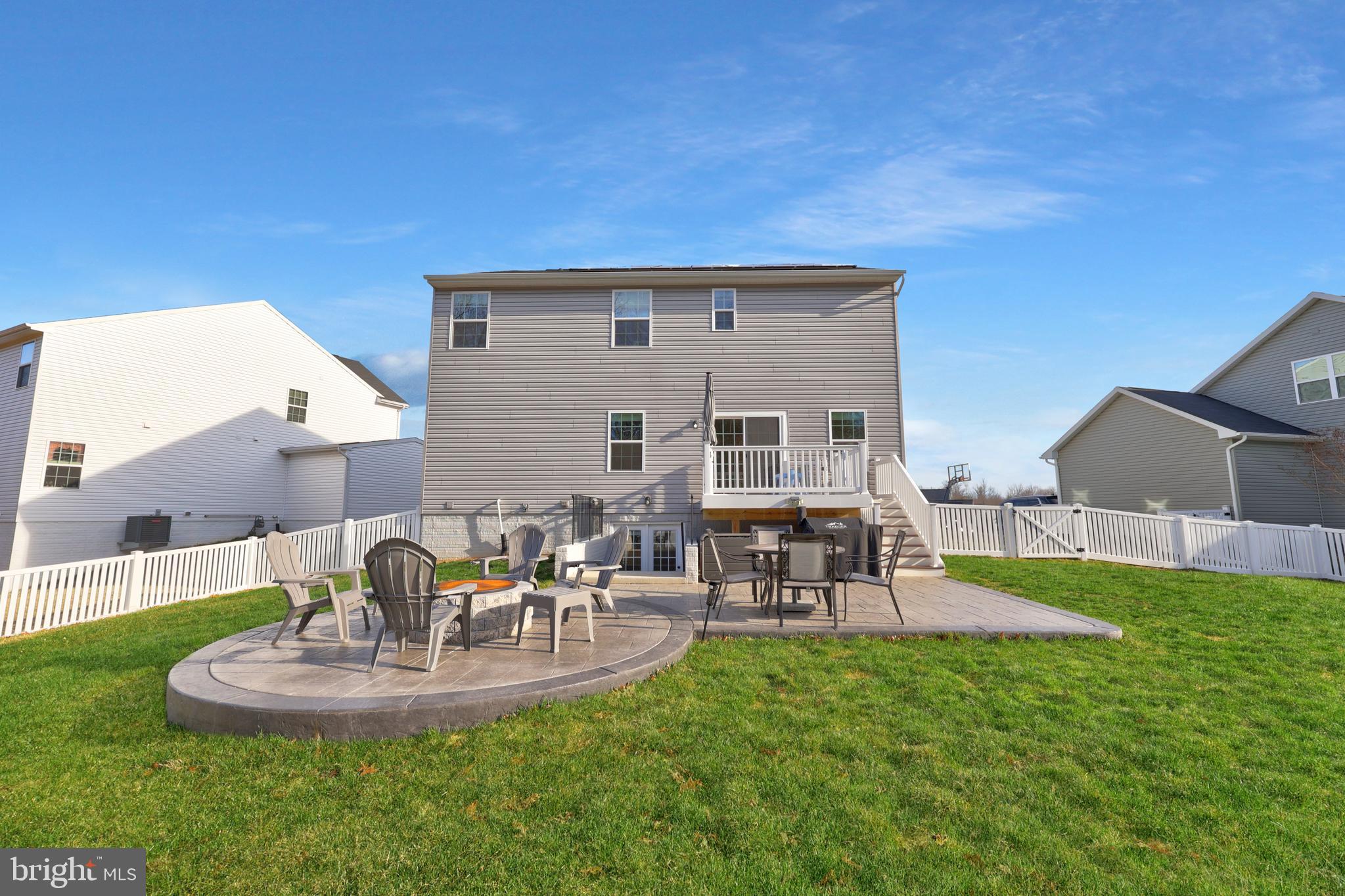 THE FALLS AT LEE'S PARKE - Residential