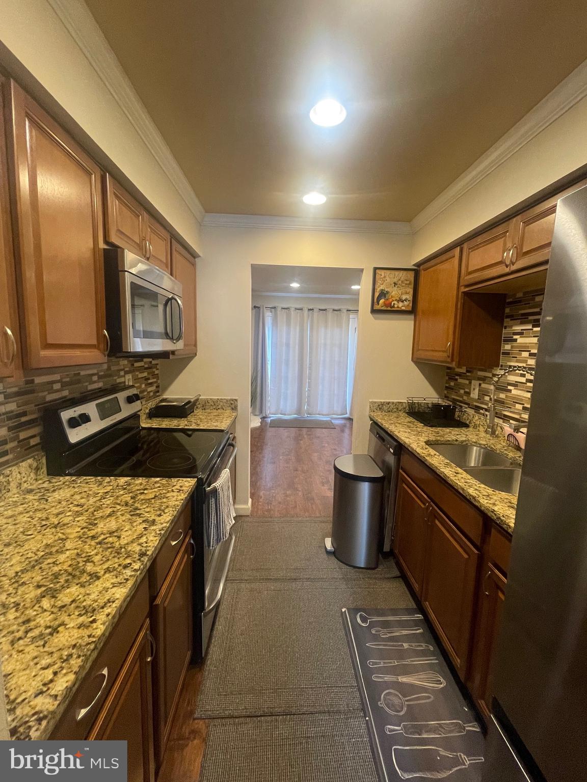 CENTENNIAL VILLAGE - Residential Lease