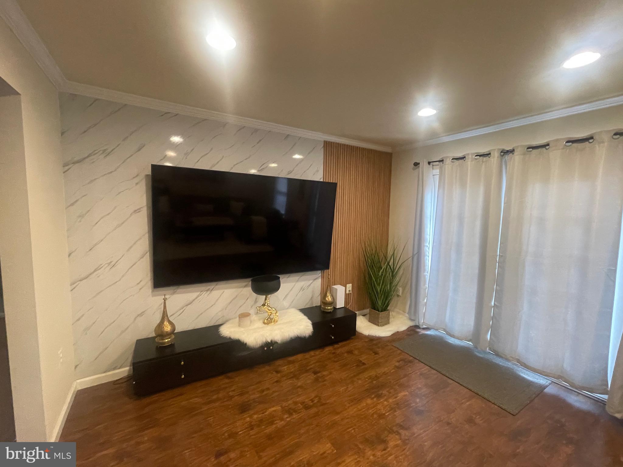 CENTENNIAL VILLAGE - Residential Lease