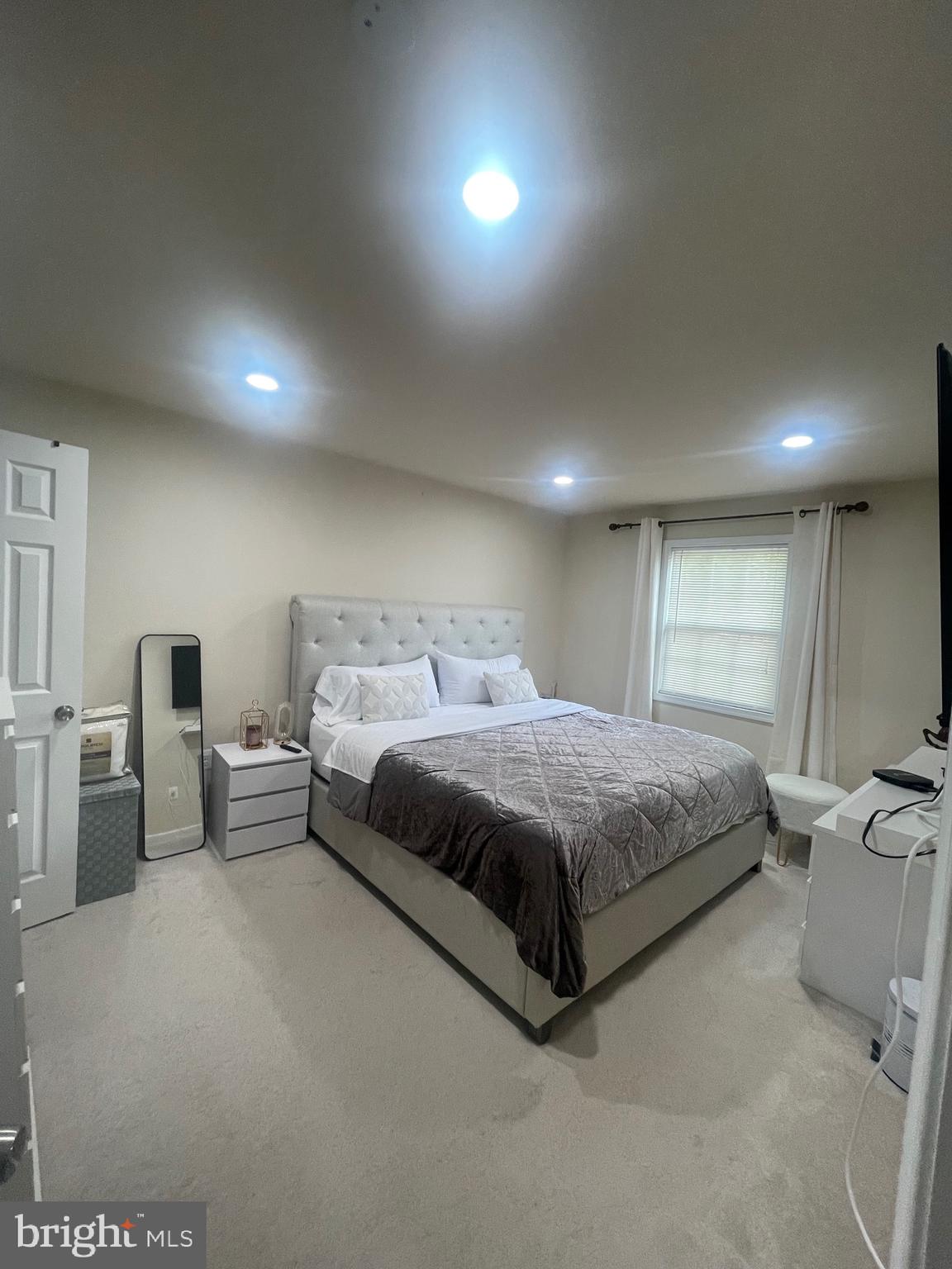 CENTENNIAL VILLAGE - Residential Lease