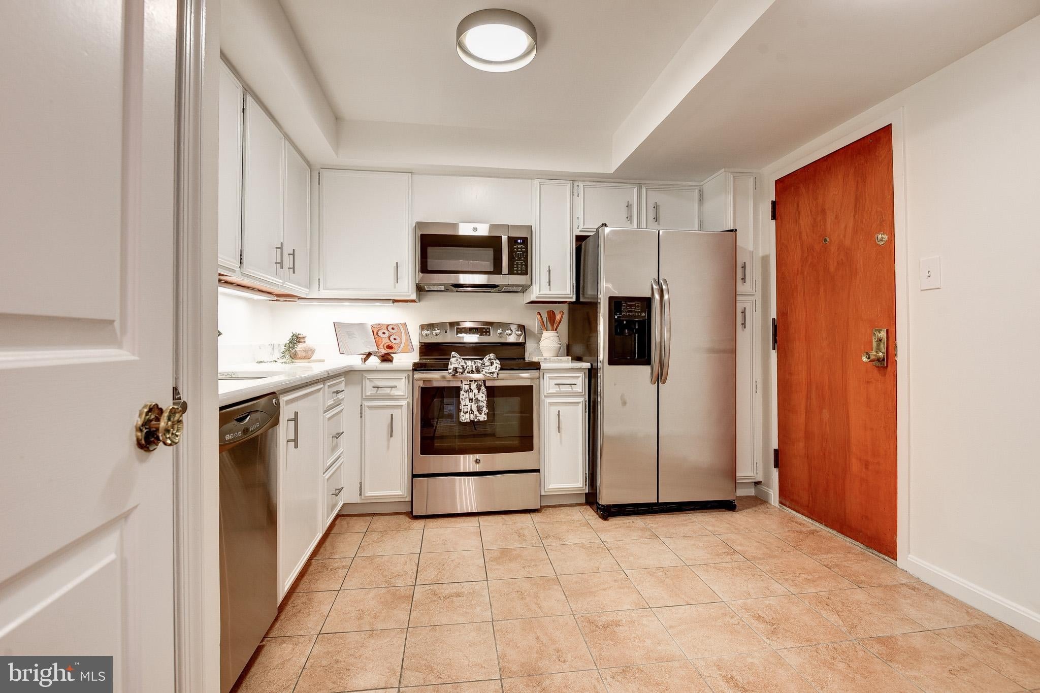 1101 S ARLINGTON RIDGE ROAD S 208