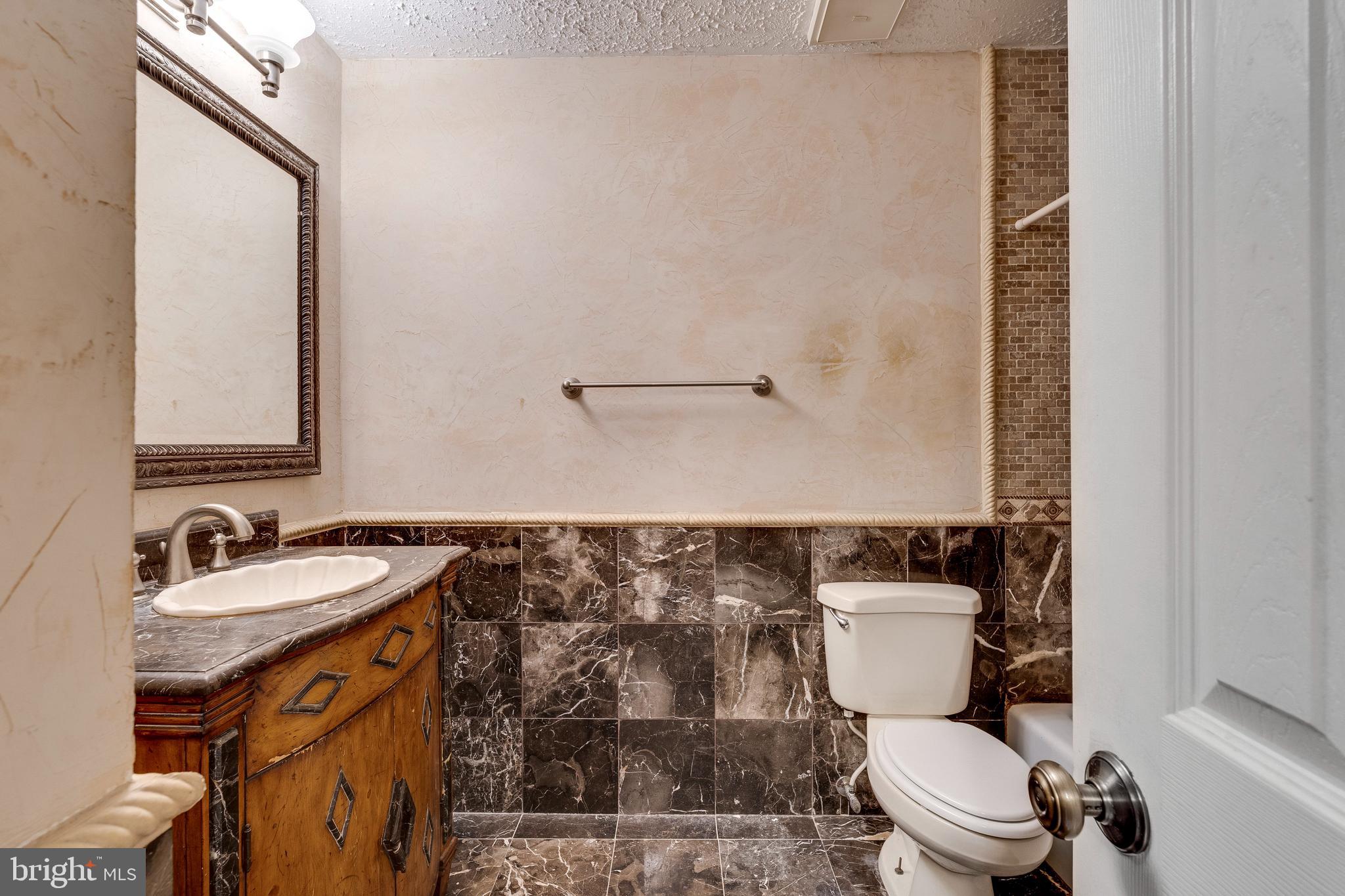 STONEHURST - Residential