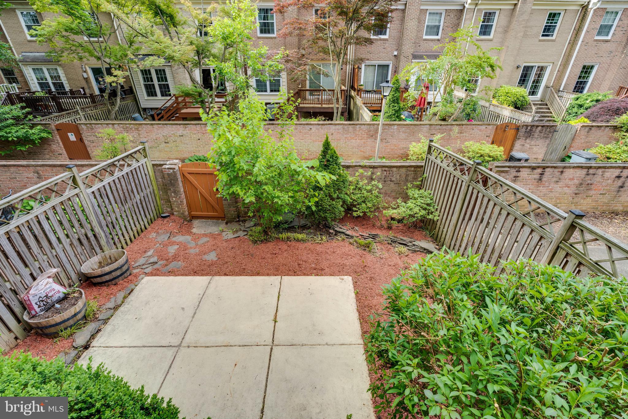 STONEHURST - Residential