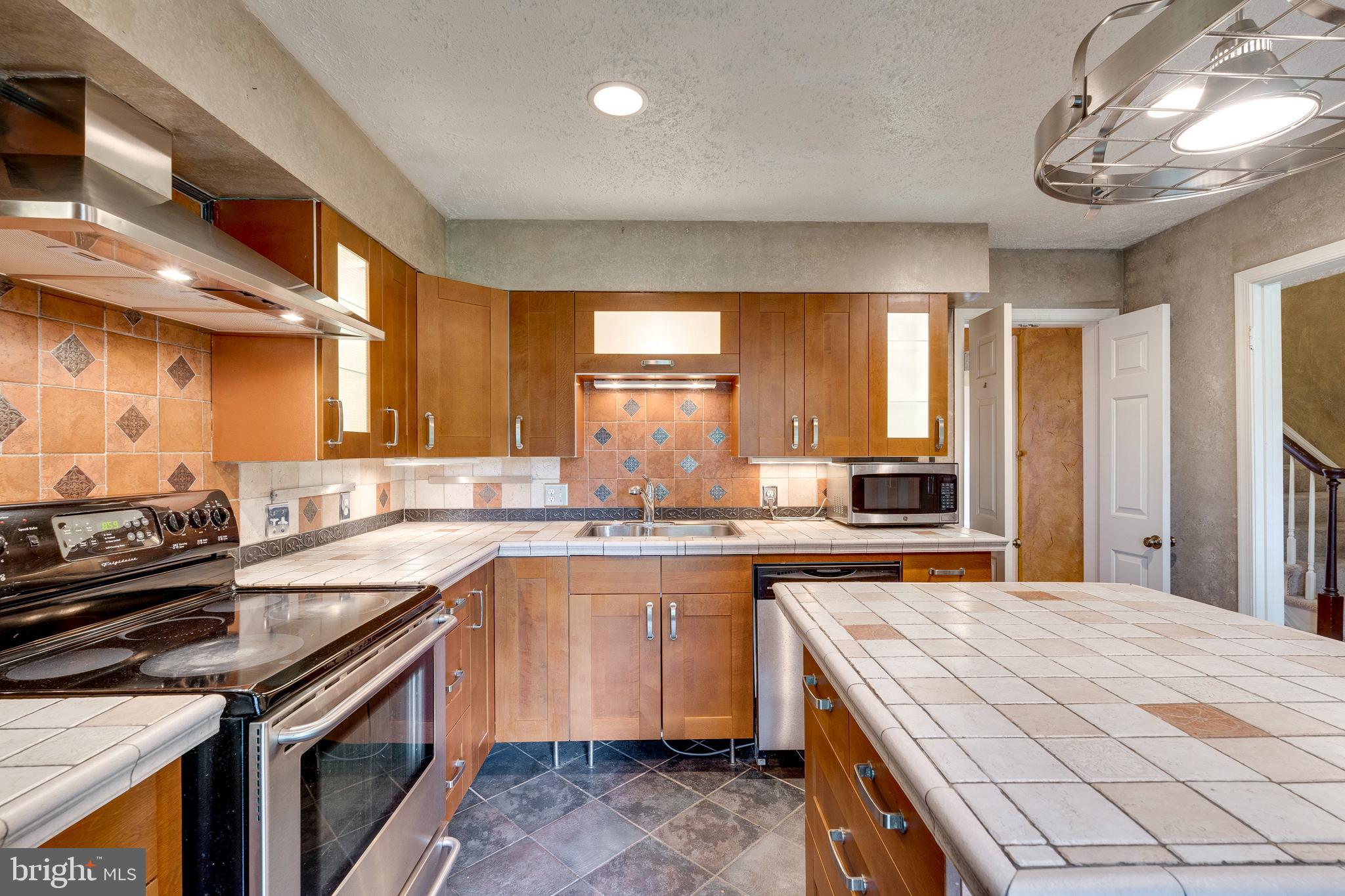 STONEHURST - Residential