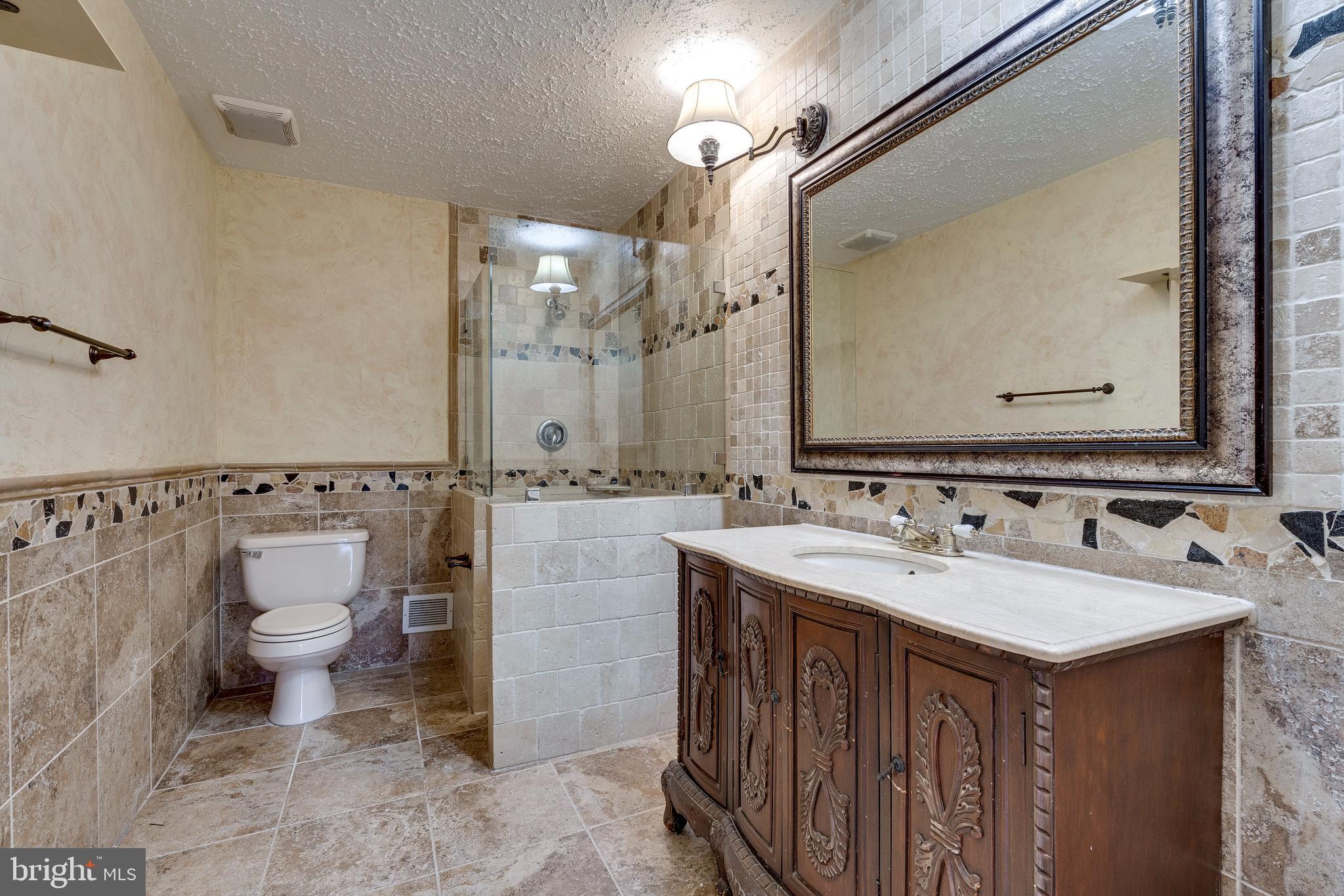 STONEHURST - Residential