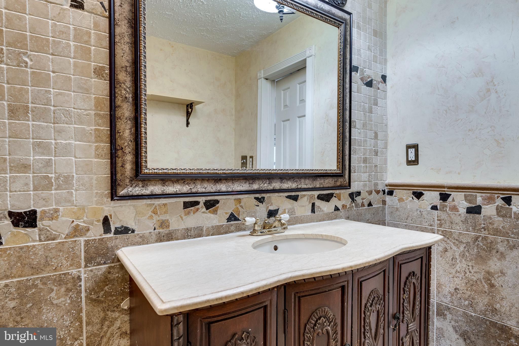 STONEHURST - Residential