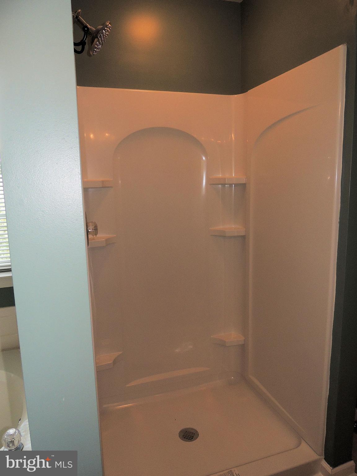 BRIARWOOD ESTATES - Residential Lease