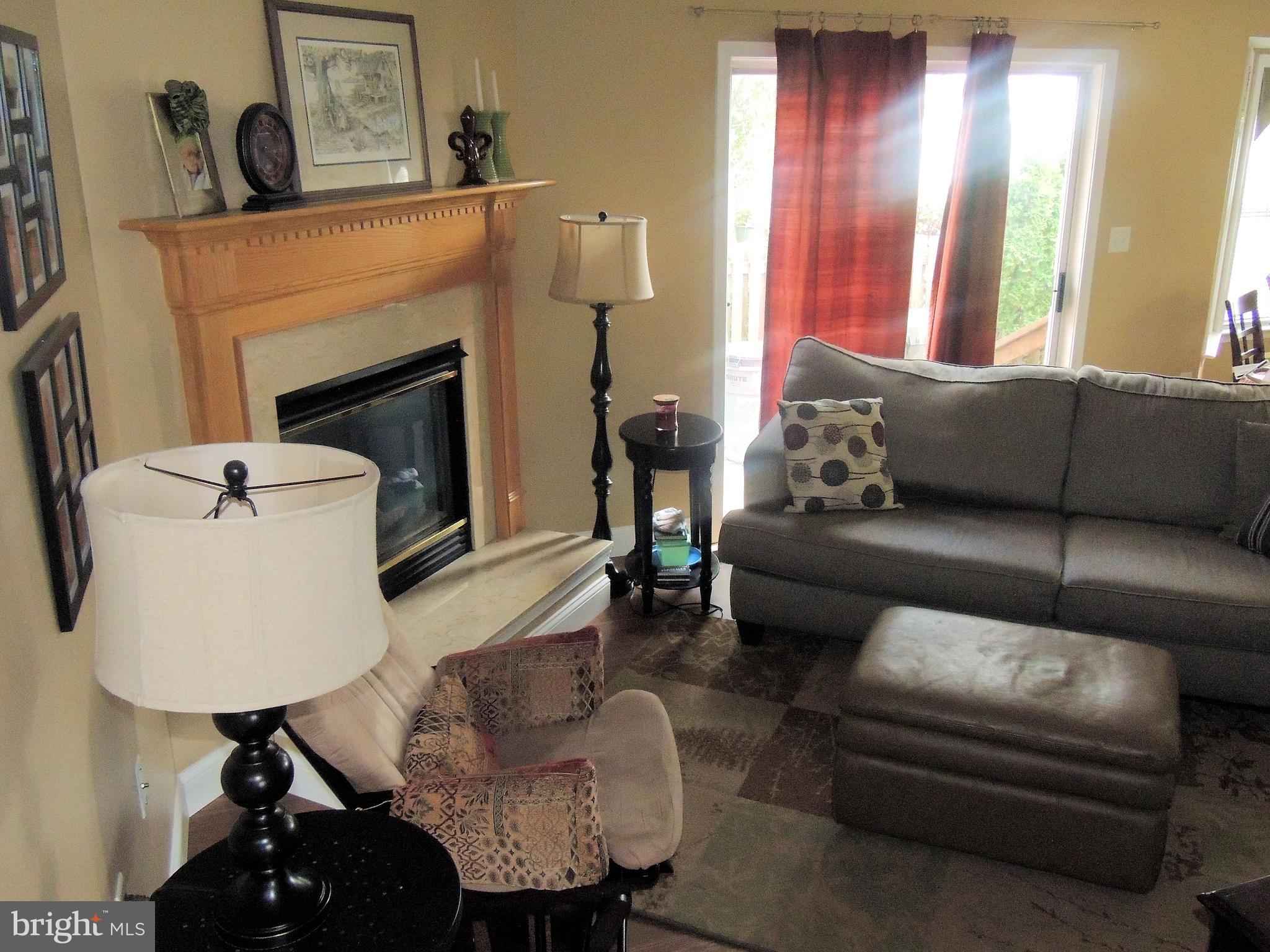 BRIARWOOD ESTATES - Residential Lease