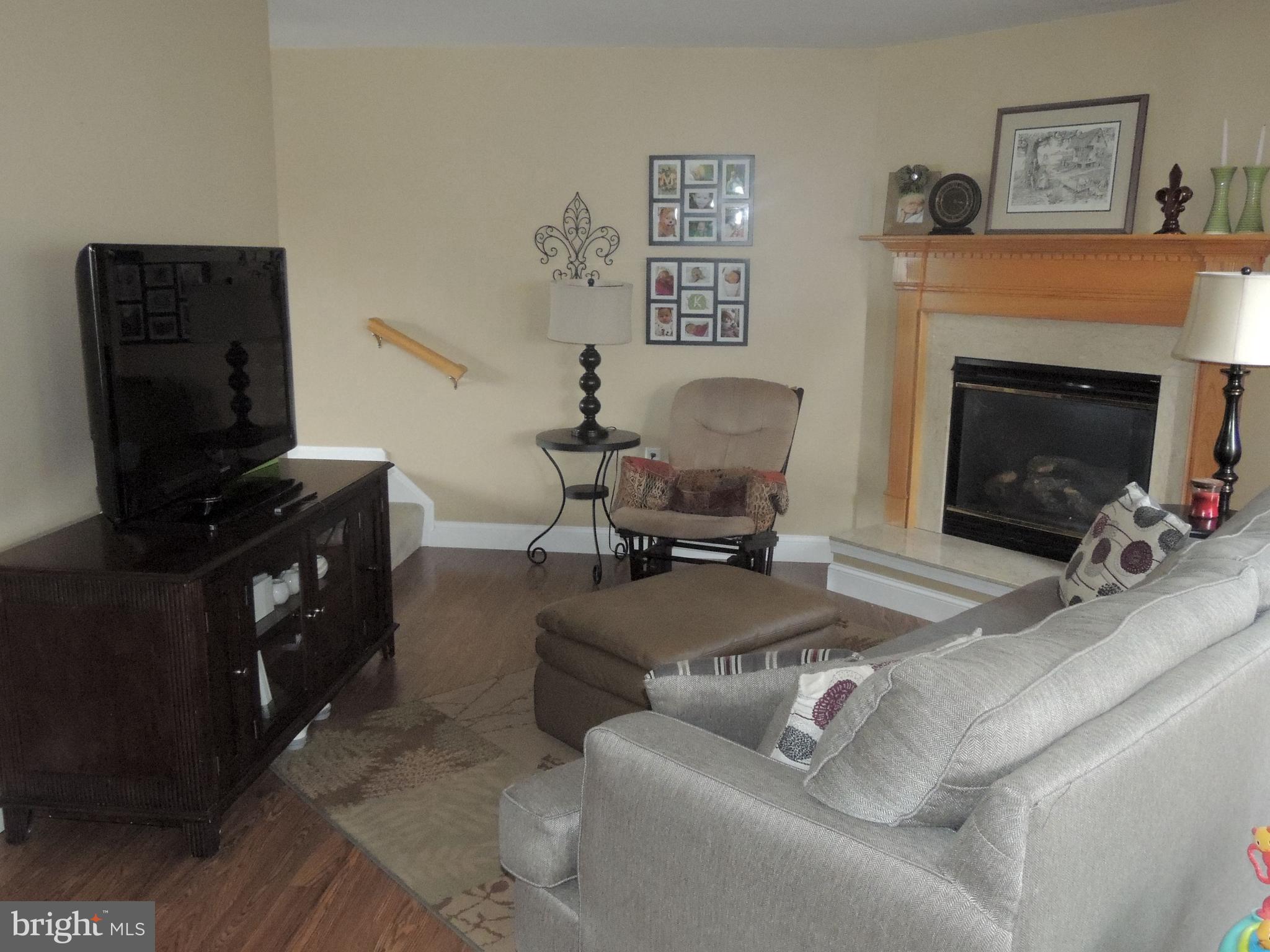 BRIARWOOD ESTATES - Residential Lease