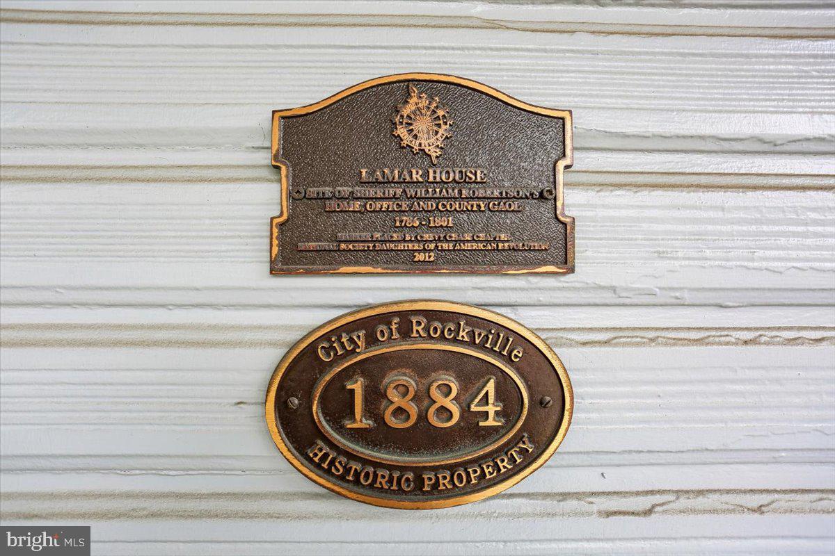 101 S WASHINGTON STREET