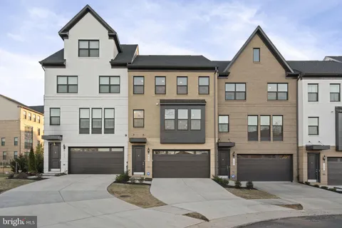 14303 Yesler Avenue, Chantilly, VA 20151 - MLS#: VAFX2223748