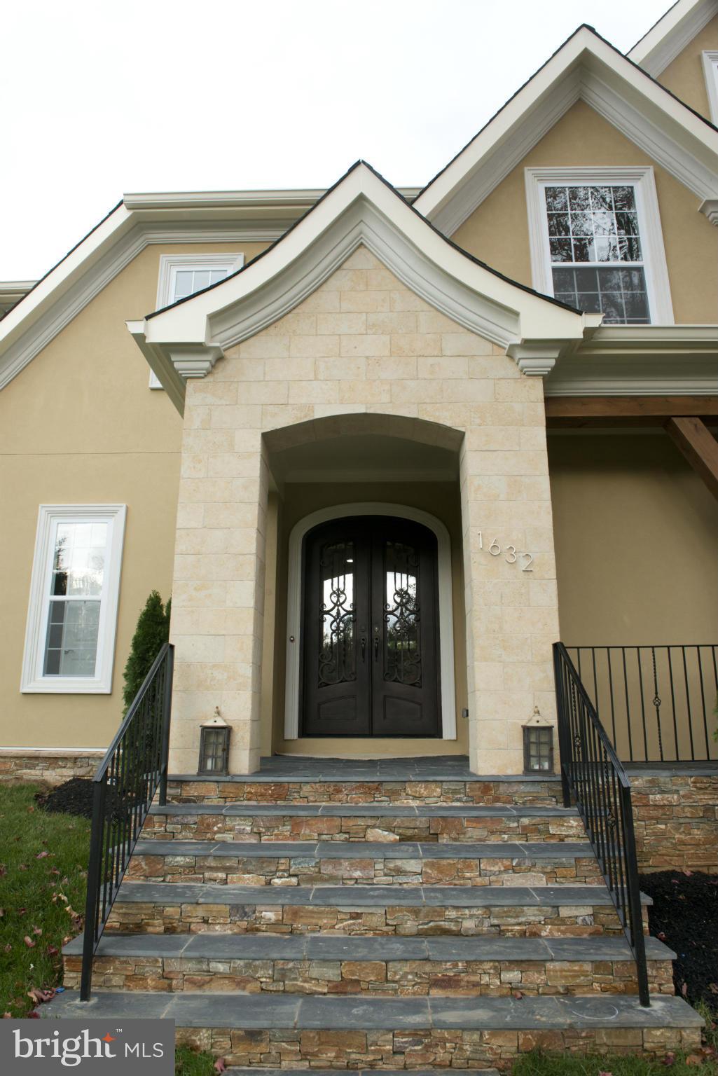 WEST GRASS RIDGE - Residential