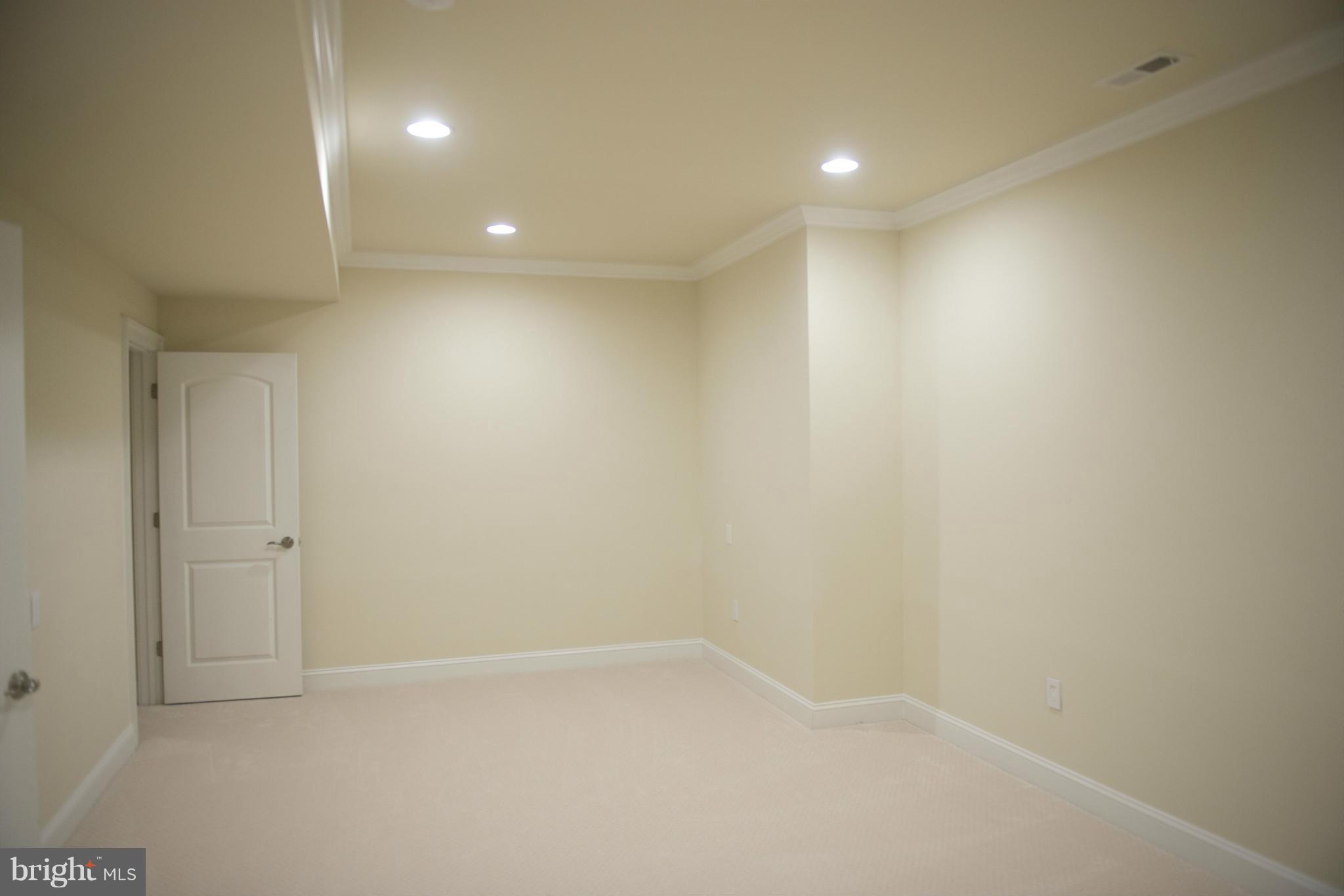 WEST GRASS RIDGE - Residential