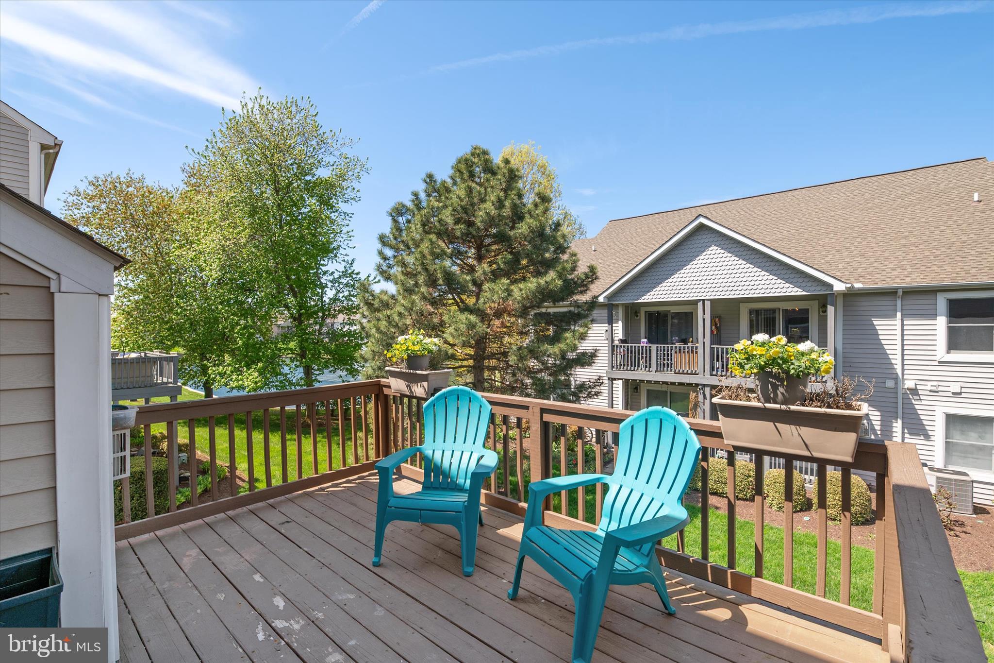 BAYSIDE MARINA - Residential