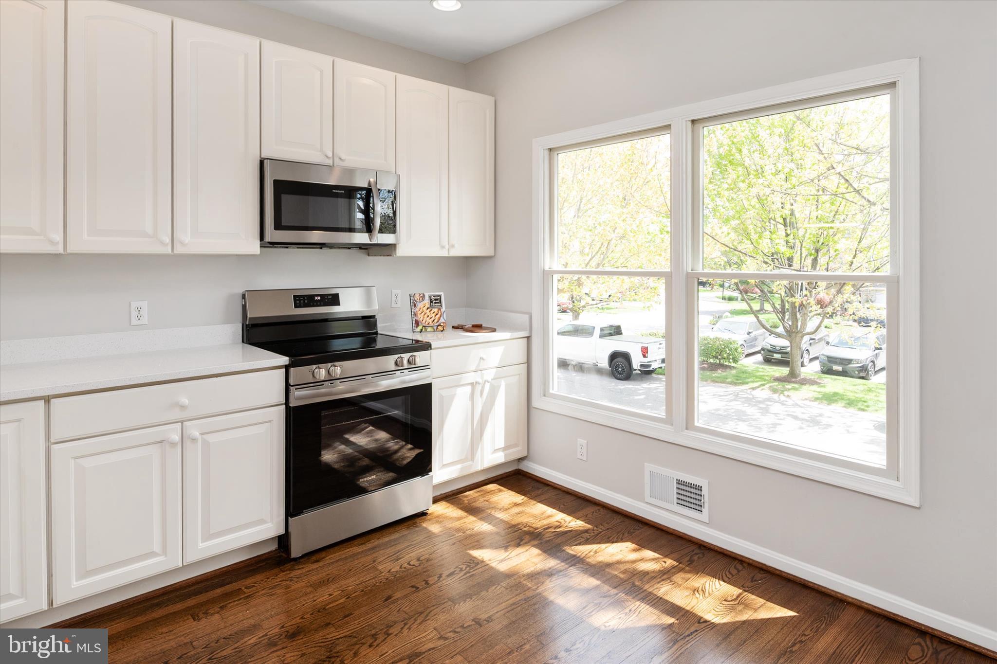 BAYSIDE MARINA - Residential