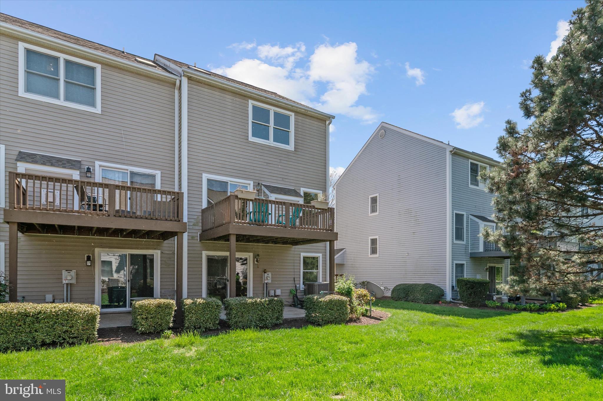 BAYSIDE MARINA - Residential