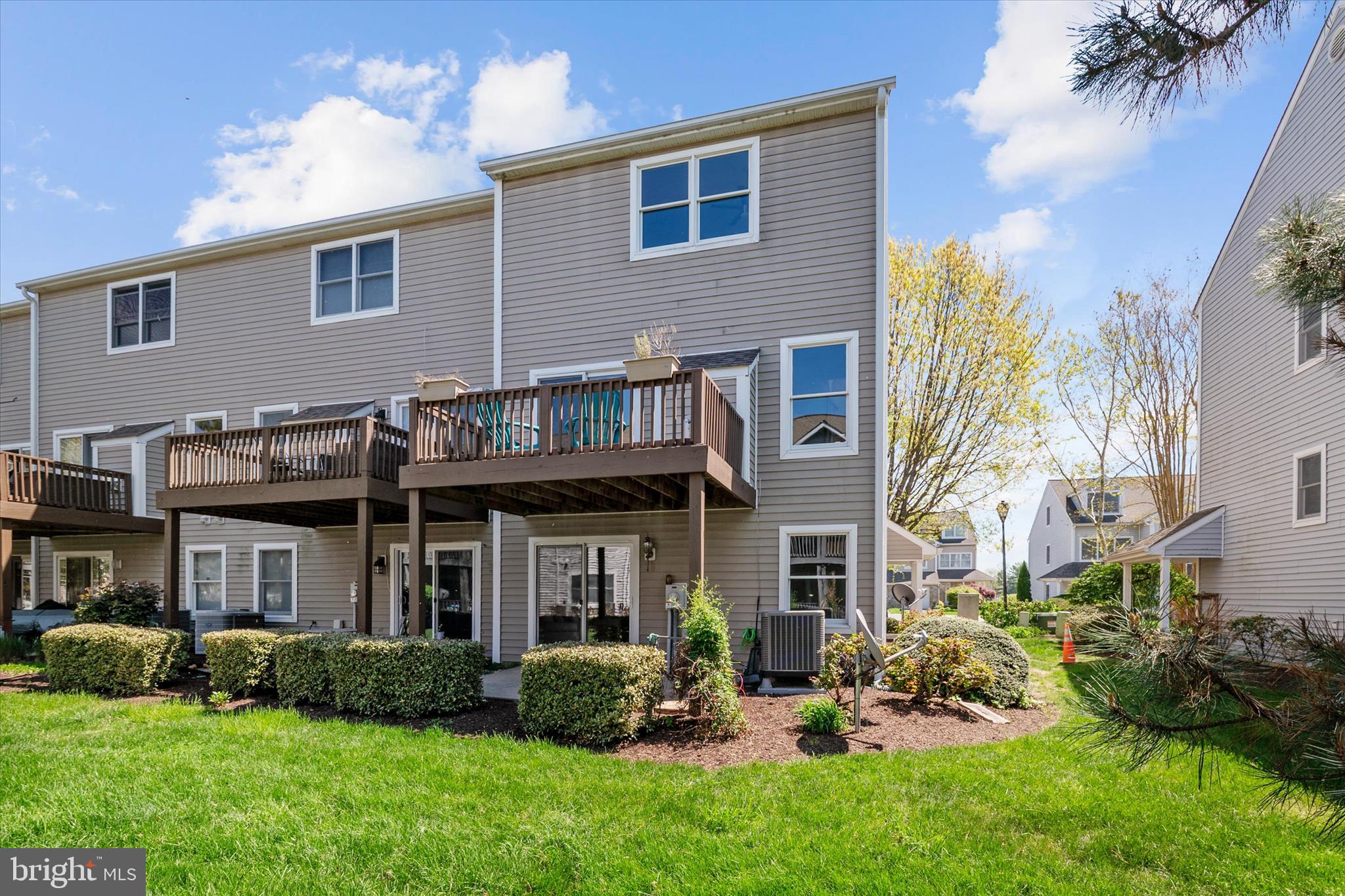 BAYSIDE MARINA - Residential